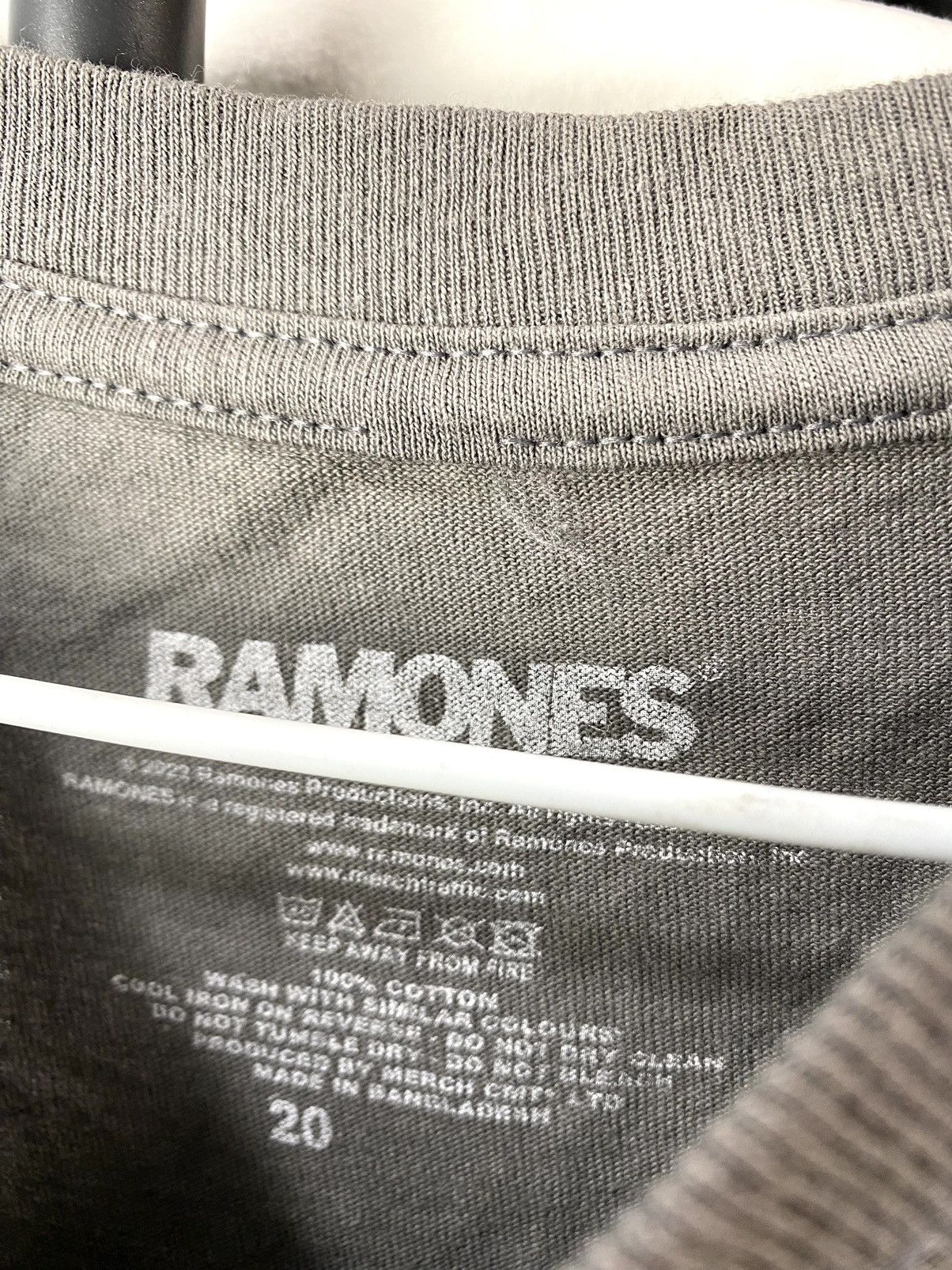 Band Tees Vintage Ramones Band Rock T Shirt OI Punk Rock Size US L / EU 52-54 / 3 - 5 Thumbnail
