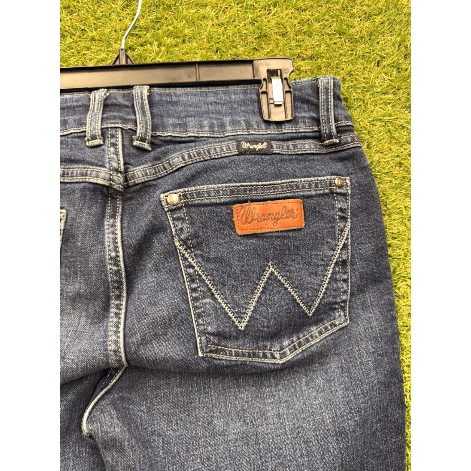 Wrangler Wrangler Bootcut Jeans Womens 13 32x30 Mid Rise Dark Wash Denim Stretch Cowboy Size 34" / US 12 / IT 48 - 3 Thumbnail
