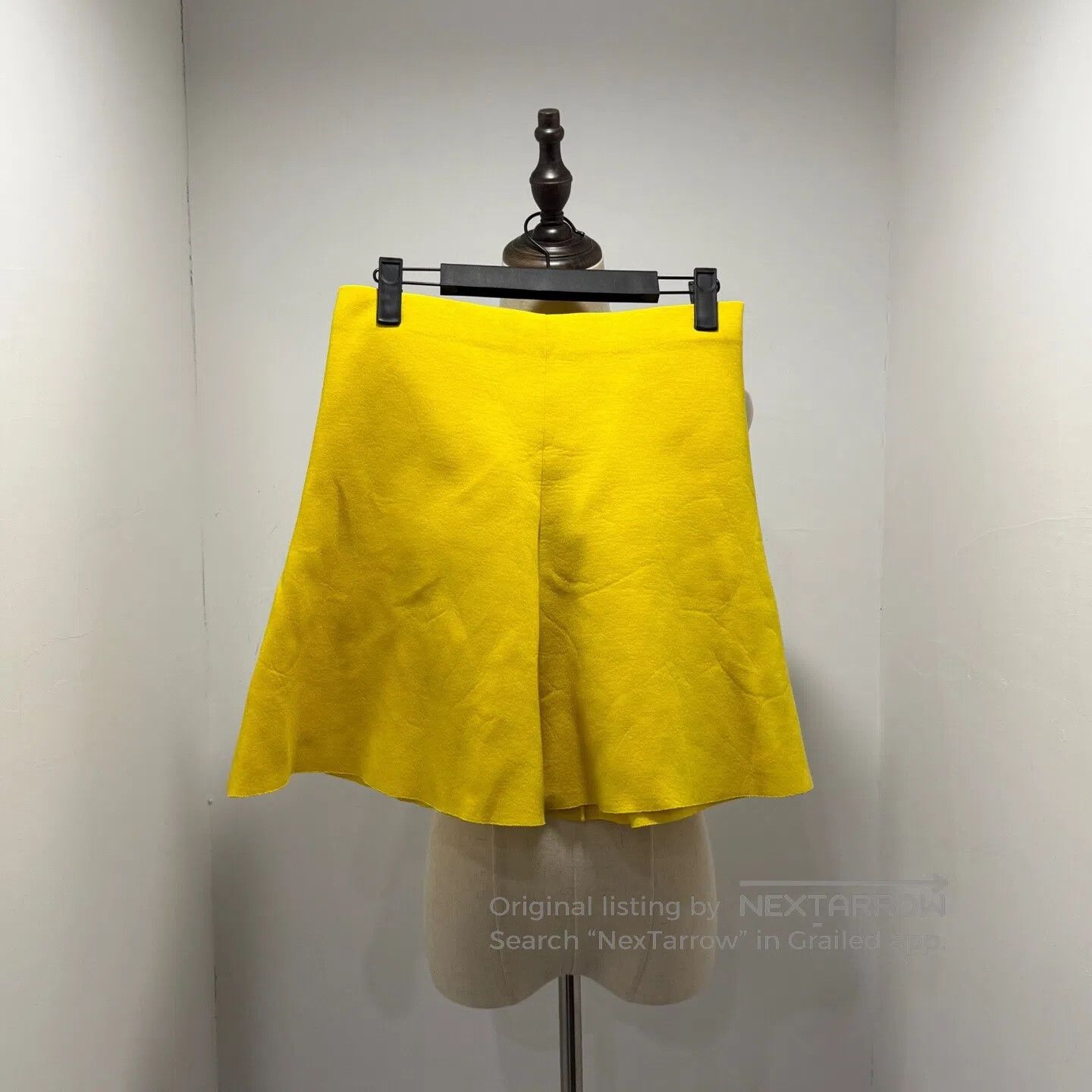 Valentino Valentino size S Shorts| Size 23" - 1 Thumbnail