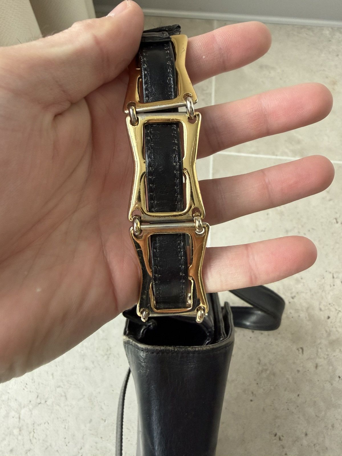 Versace Vintage Versace Black Leather Gold Shoulder Bag Size ONE SIZE - 9 Thumbnail