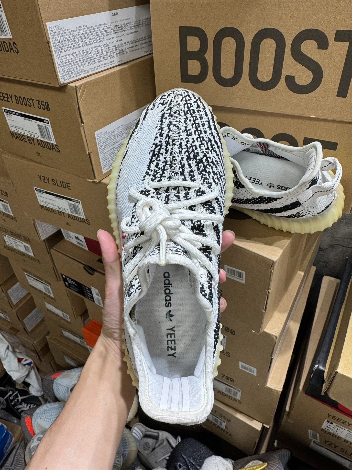 Adidas Adidas YEEZY350 White Lowtop Sneakers 41 Men Size US 8.5 / EU 41-42 - 1 Thumbnail