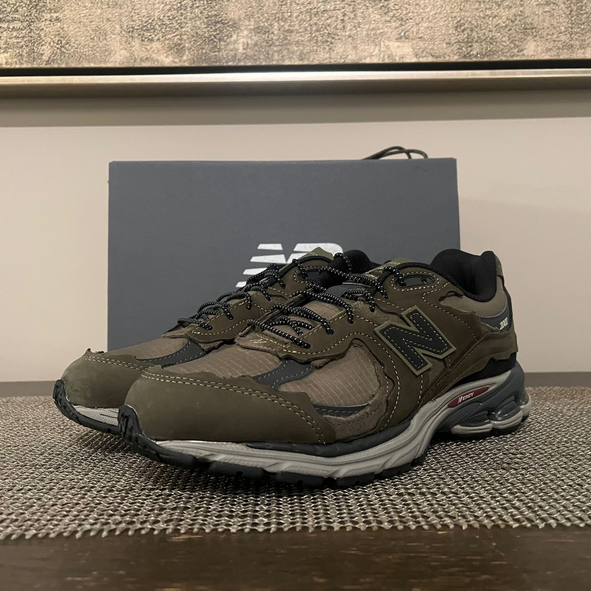 New Balance 2002 Protection Pack Sneakers in Khaki Green Size US 9 / EU 42 - 6 Thumbnail
