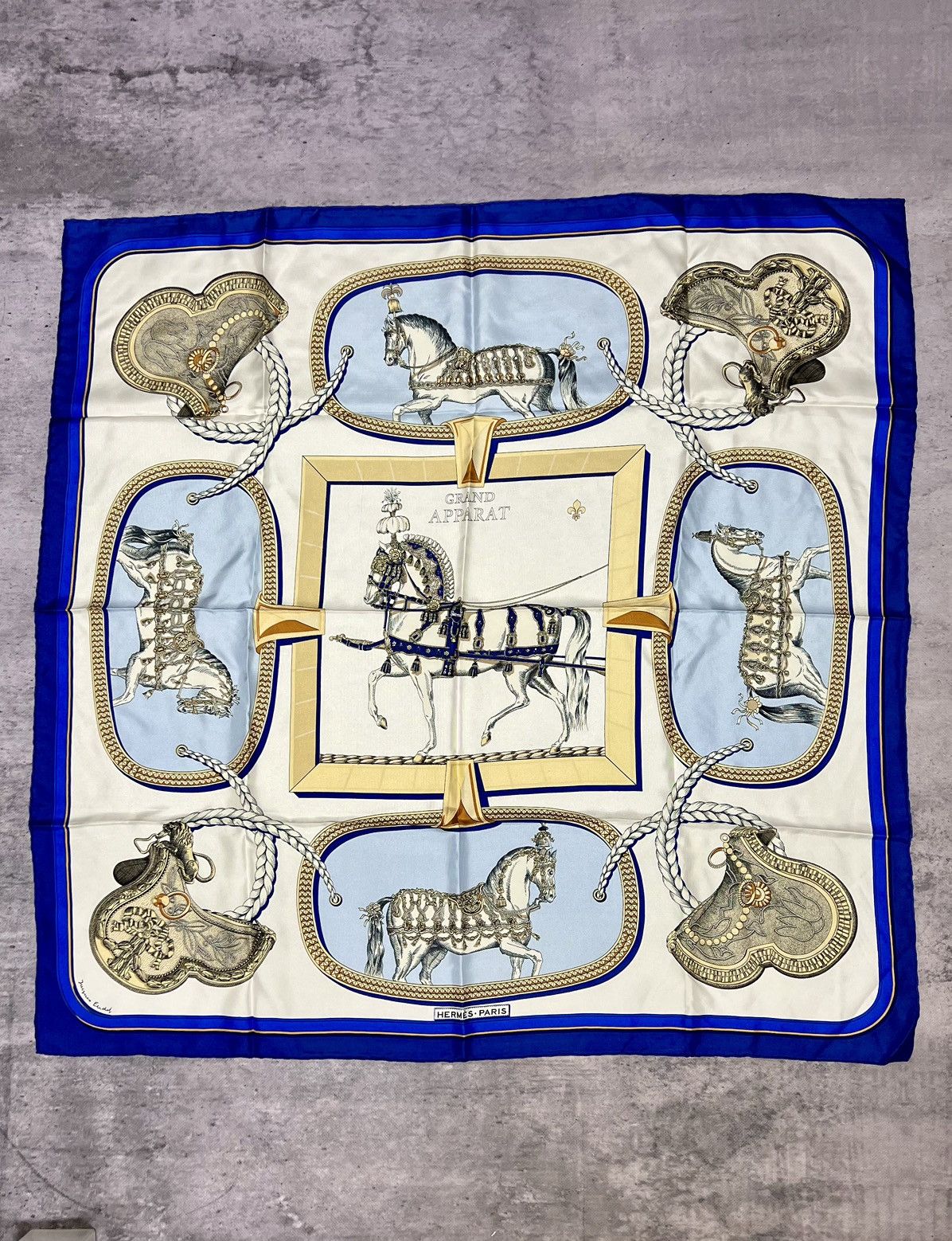 Hermes × Vintage Silk Hermes Paris grand Apparat square scarf Size ONE SIZE - 1 Thumbnail