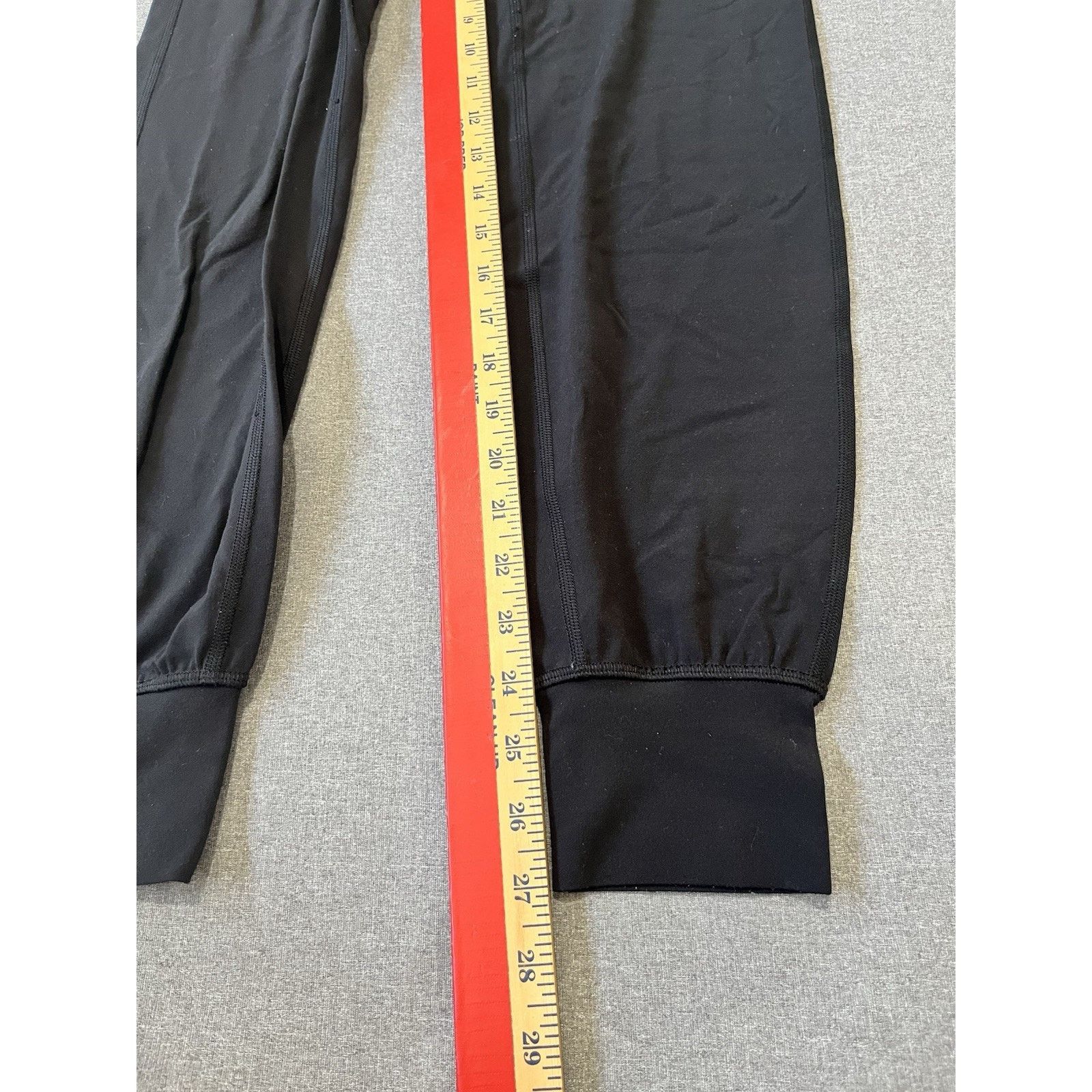 Lululemon Lululemon Align Jogger Black Active Pant Pockets 4 sz Size 27" / US 4 / IT 40 - 4 Thumbnail