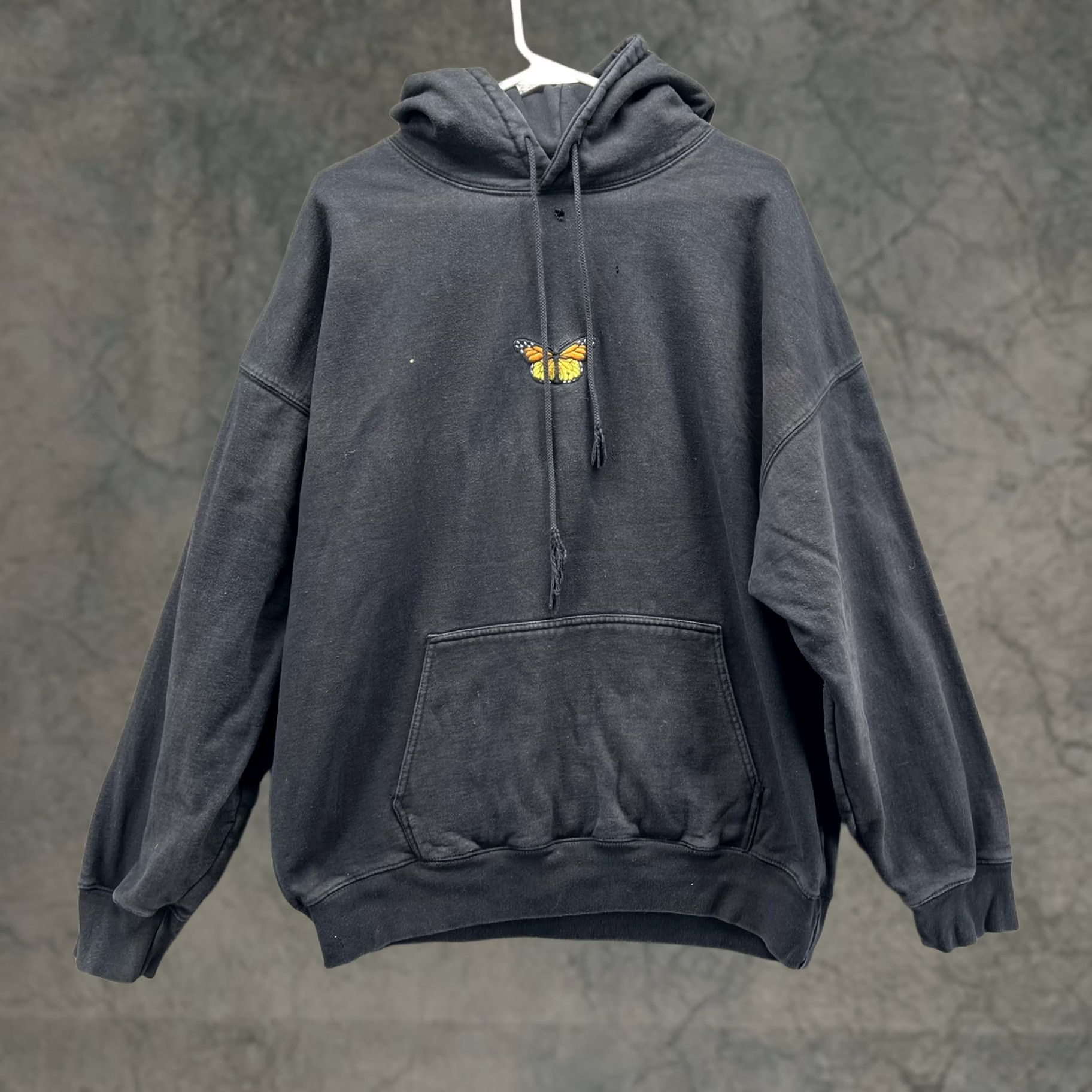 Brandy Melville VINTAGE Brandy Melville Hoodie Womens L Black Butterfly Embroidered Sweatshirt Size L / US 10 / IT 46 - 1 Thumbnail