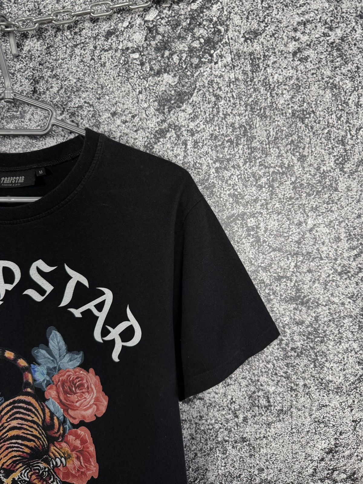 Trapstar London Trapstar London Tiger Rose Graphic T-Shirt Big Logo Tee Sz M Size US M / EU 48-50 / 2 - 2 Thumbnail