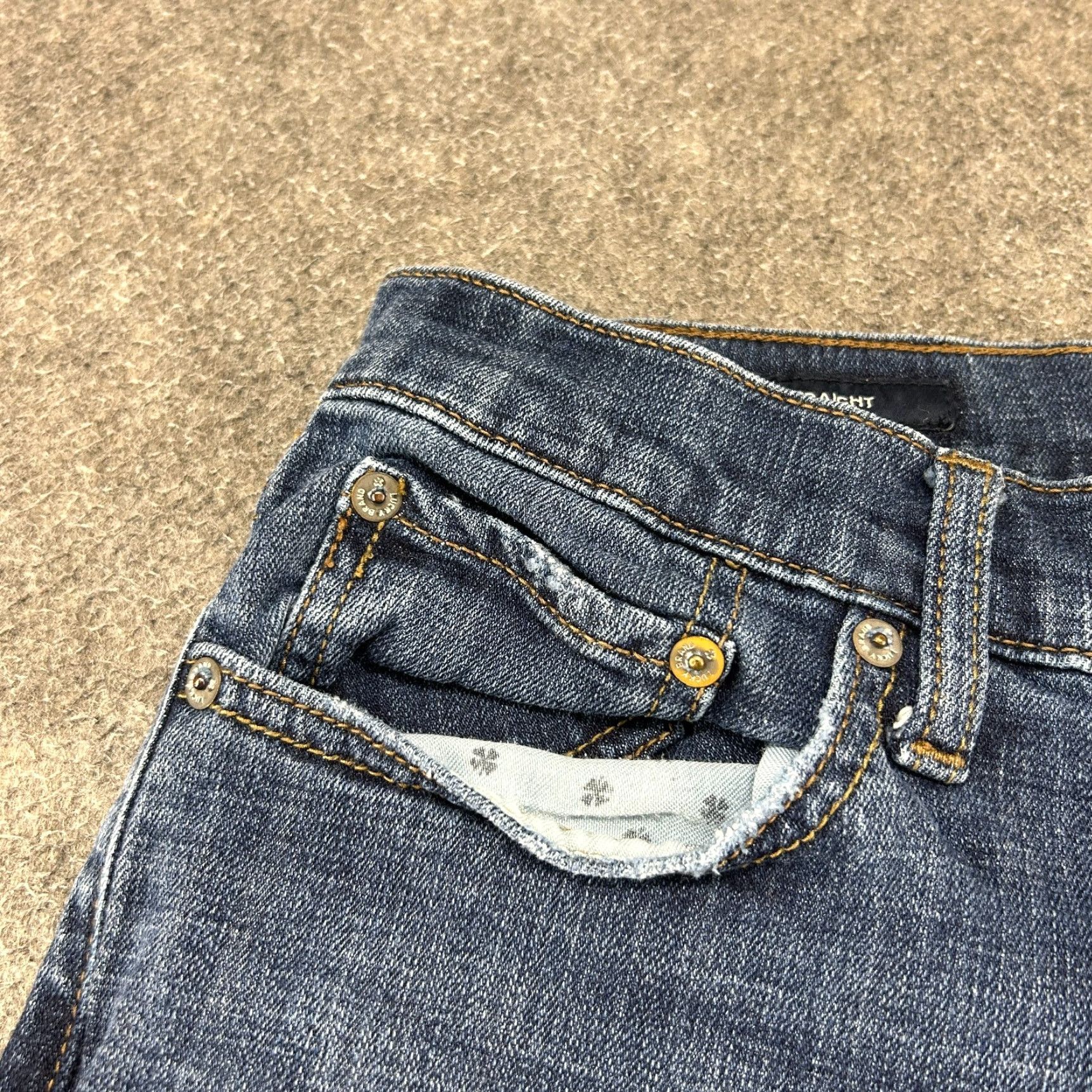 Lucky Brand Lucky Brand Jeans Men 36x30 Blue 221 Straight Leg Dark Wash Denim Distressed Vintage No (Professional) Size US 36 / EU 52 - 5 Thumbnail