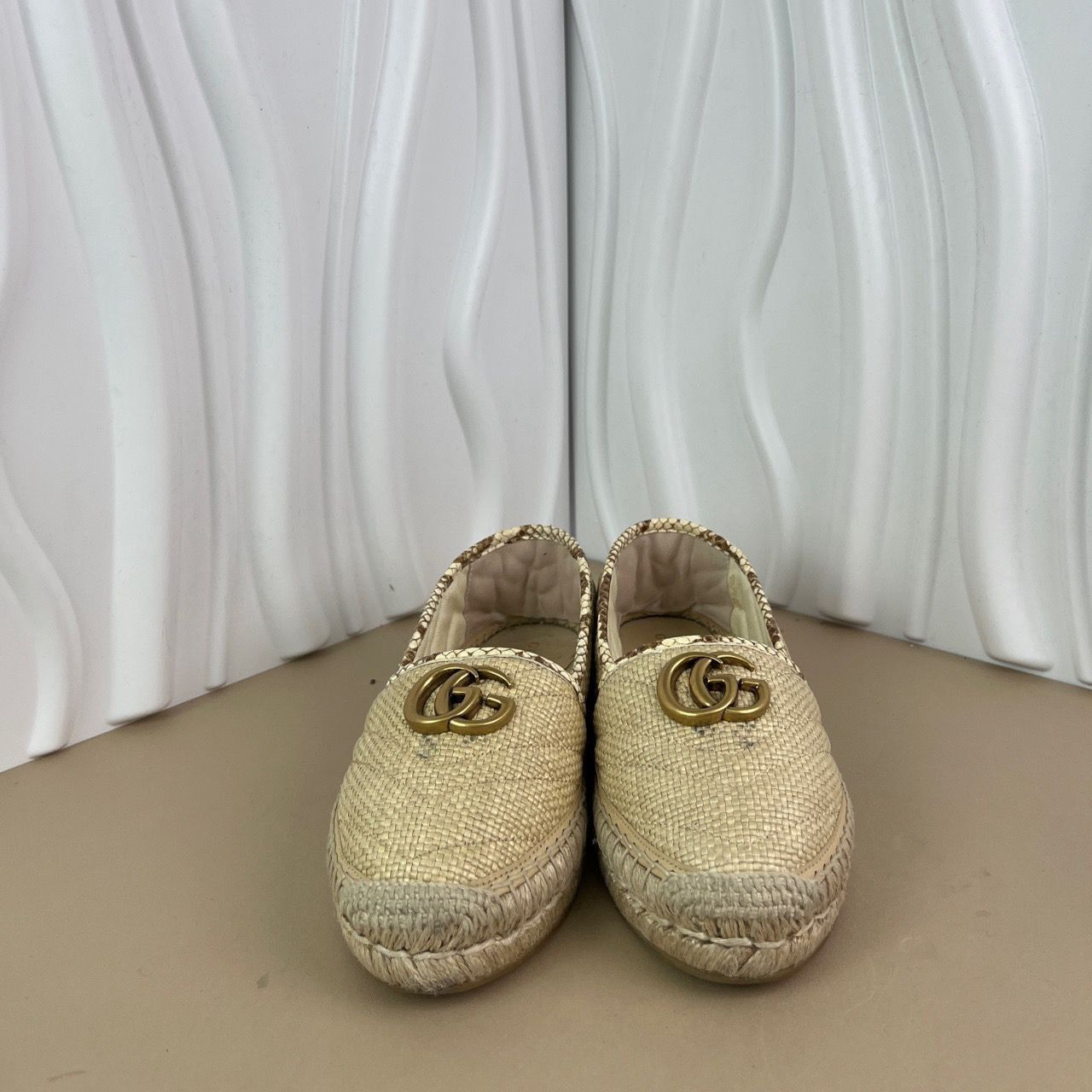 Gucci Gucci Womens Straw Espadrille Flats With Double G Logo Natur Size US 5 / IT 35 - 8 Thumbnail