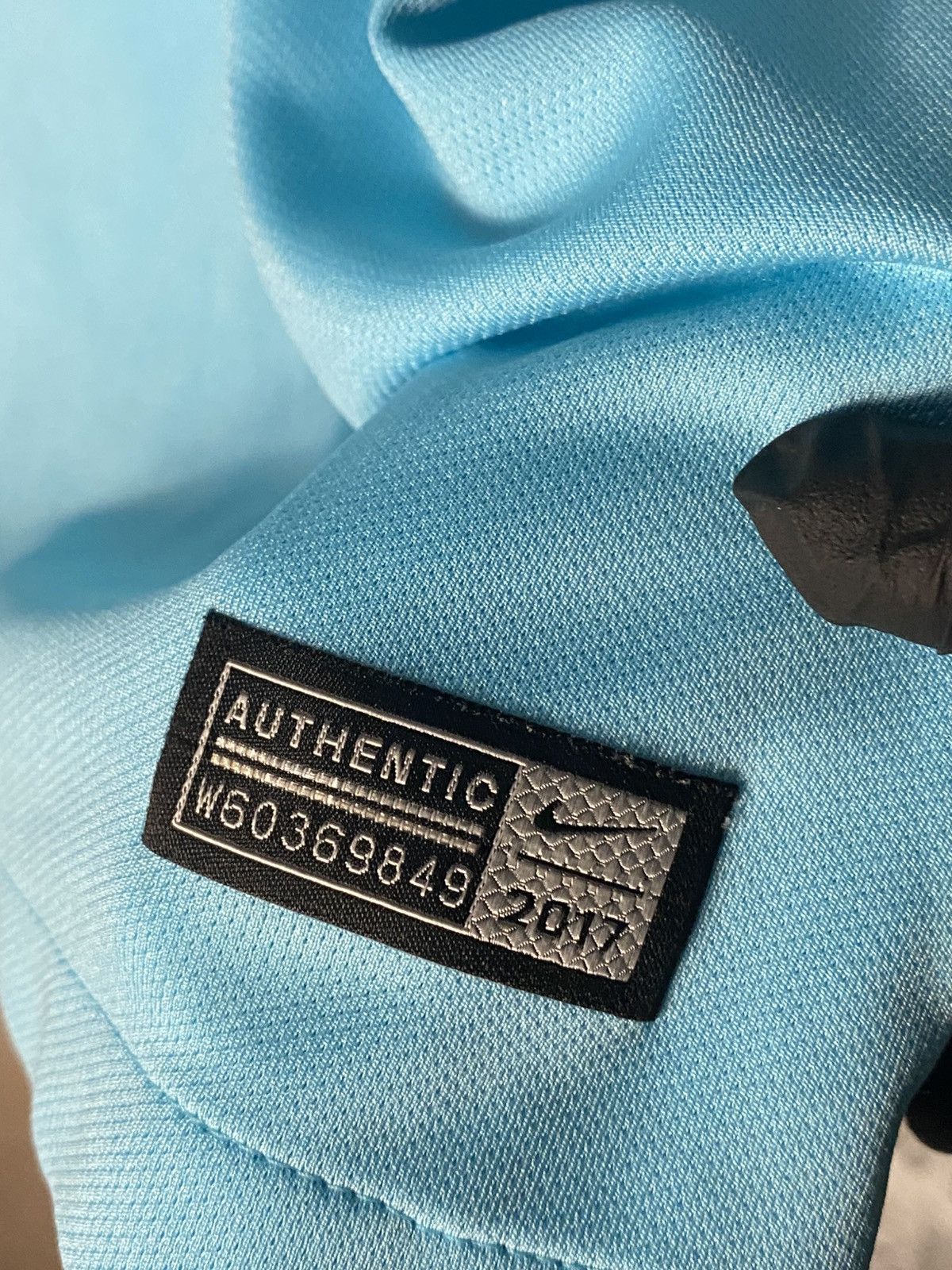 Nike Barcelona Nike Soccer Jersey 2017/18 Away Football Shirt Size US L / EU 52-54 / 3 - 2 Thumbnail