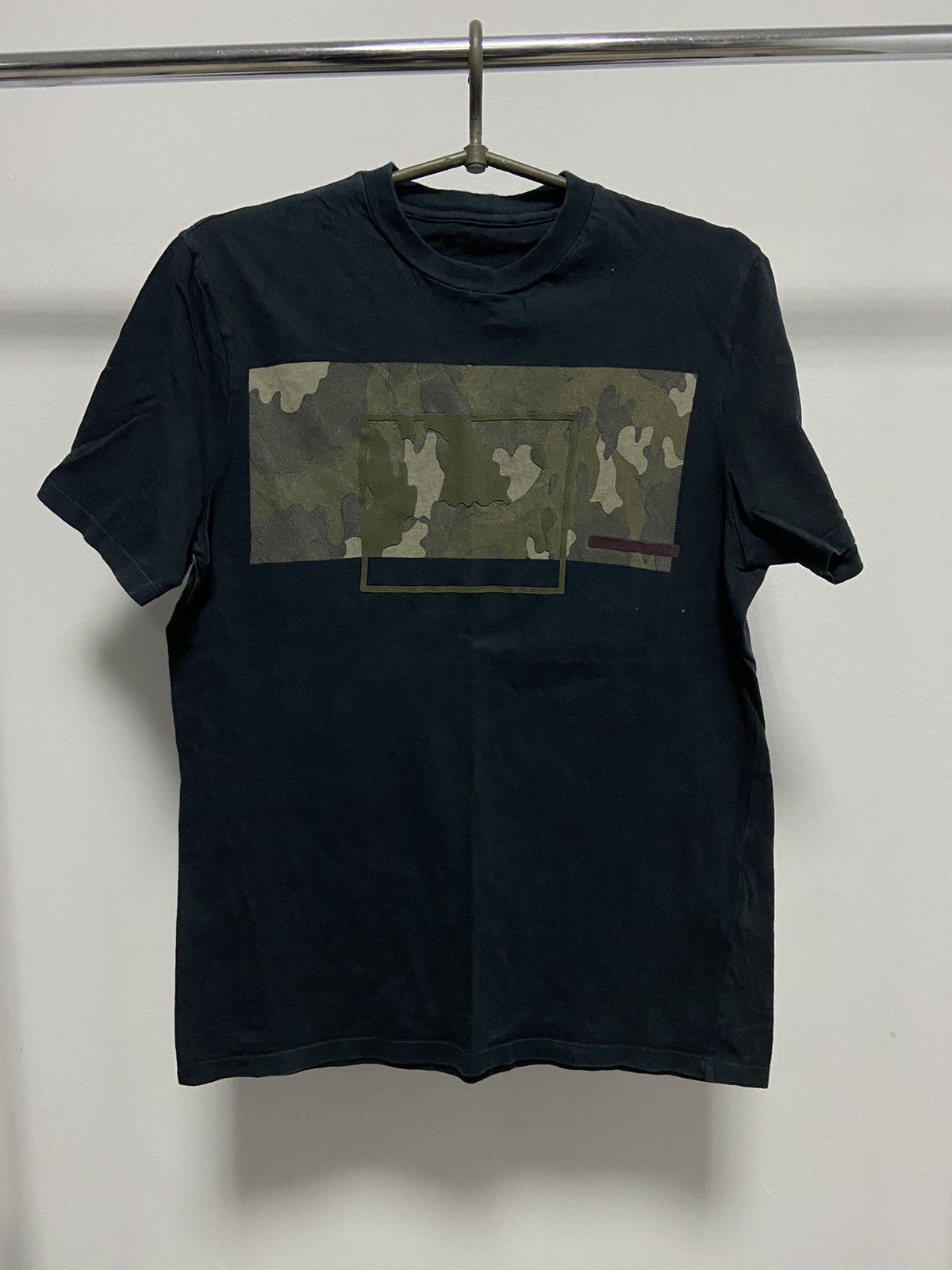 Prada t shirt camo red tab Logo Luxury vintage