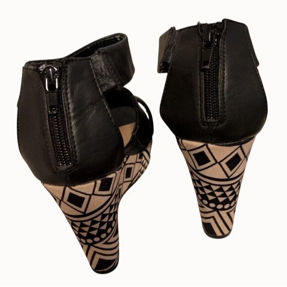 Other Black & White Geometric Pattern Wedge Sandals With Ankle Str Size US 8 / IT 38 - 6 Thumbnail