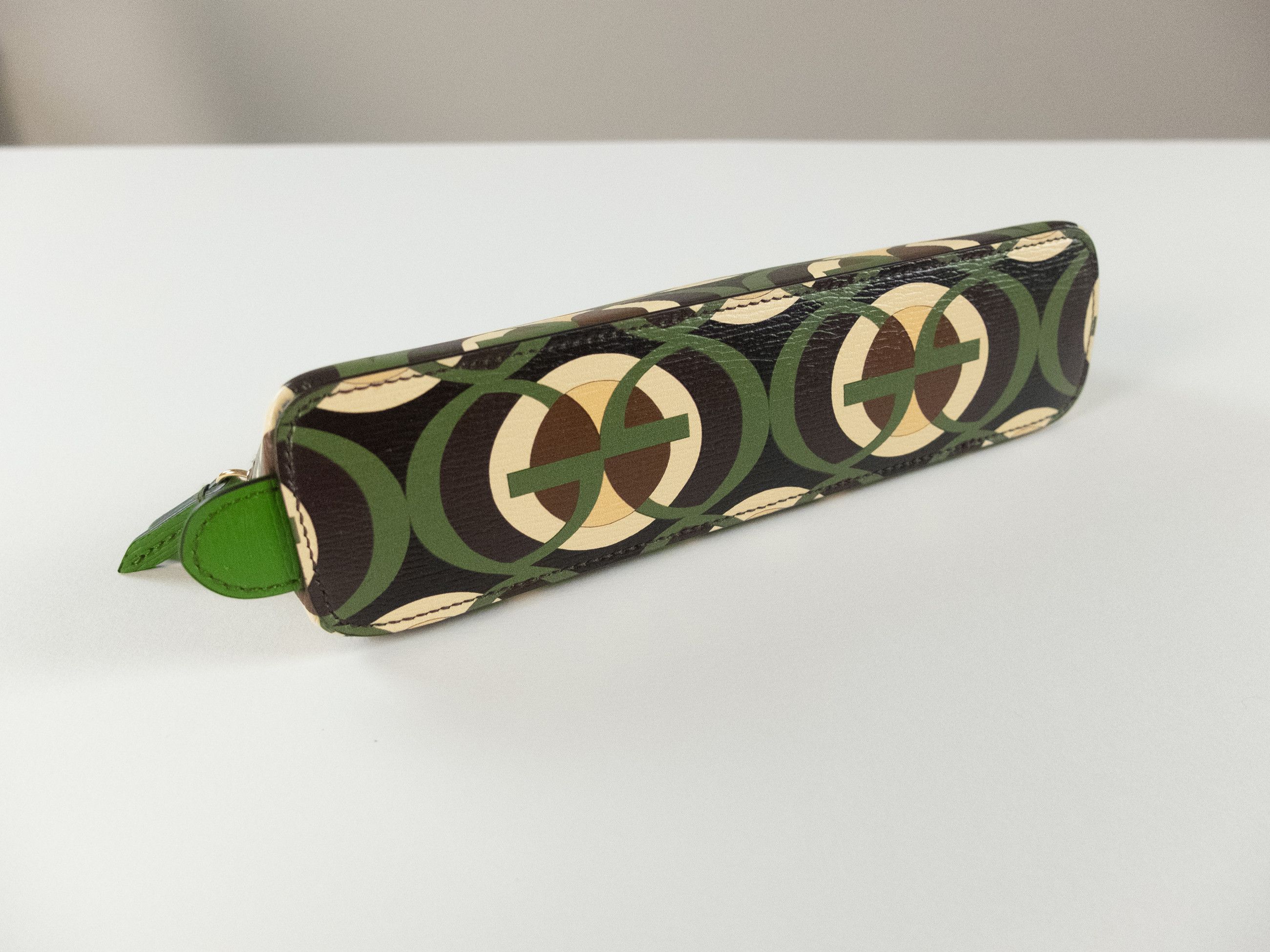 GUCCI Cascade green brown logo pencil case make up bag
