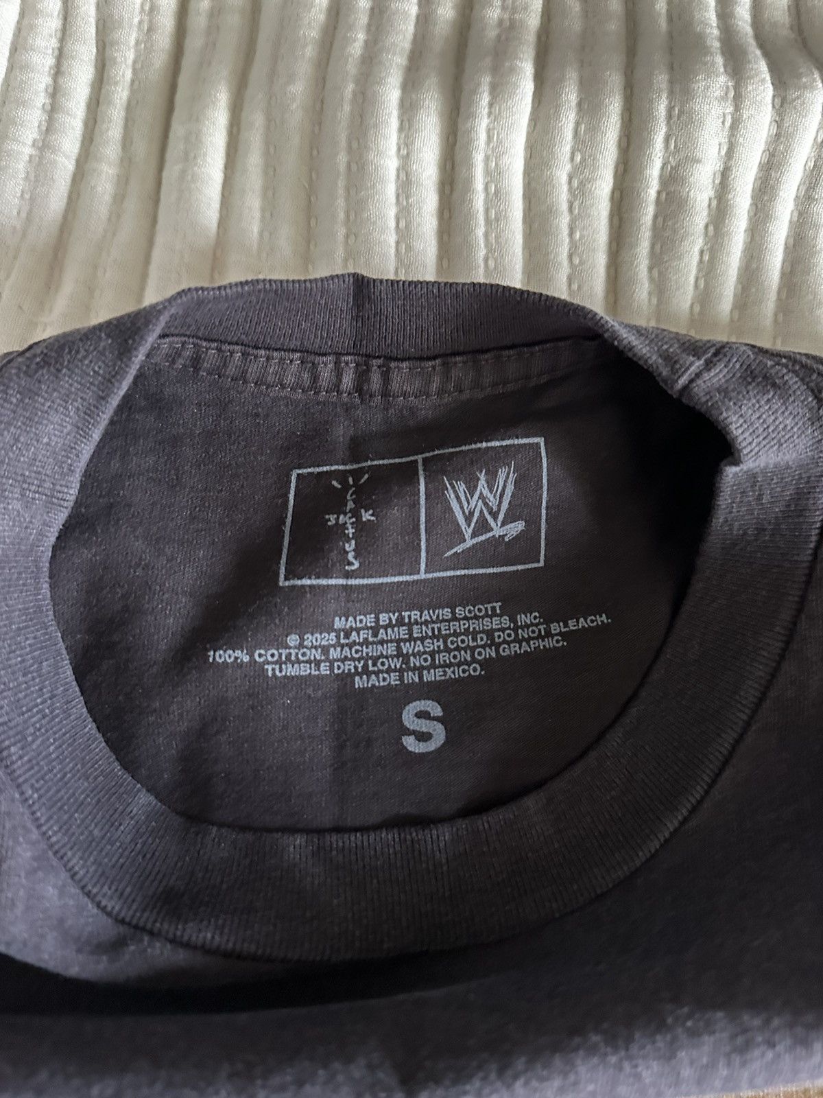 Travis Scott × WWE Travis scott x WWE stone cold steve austin t shirt Size US S / EU 44-46 / 1 - 4 Thumbnail