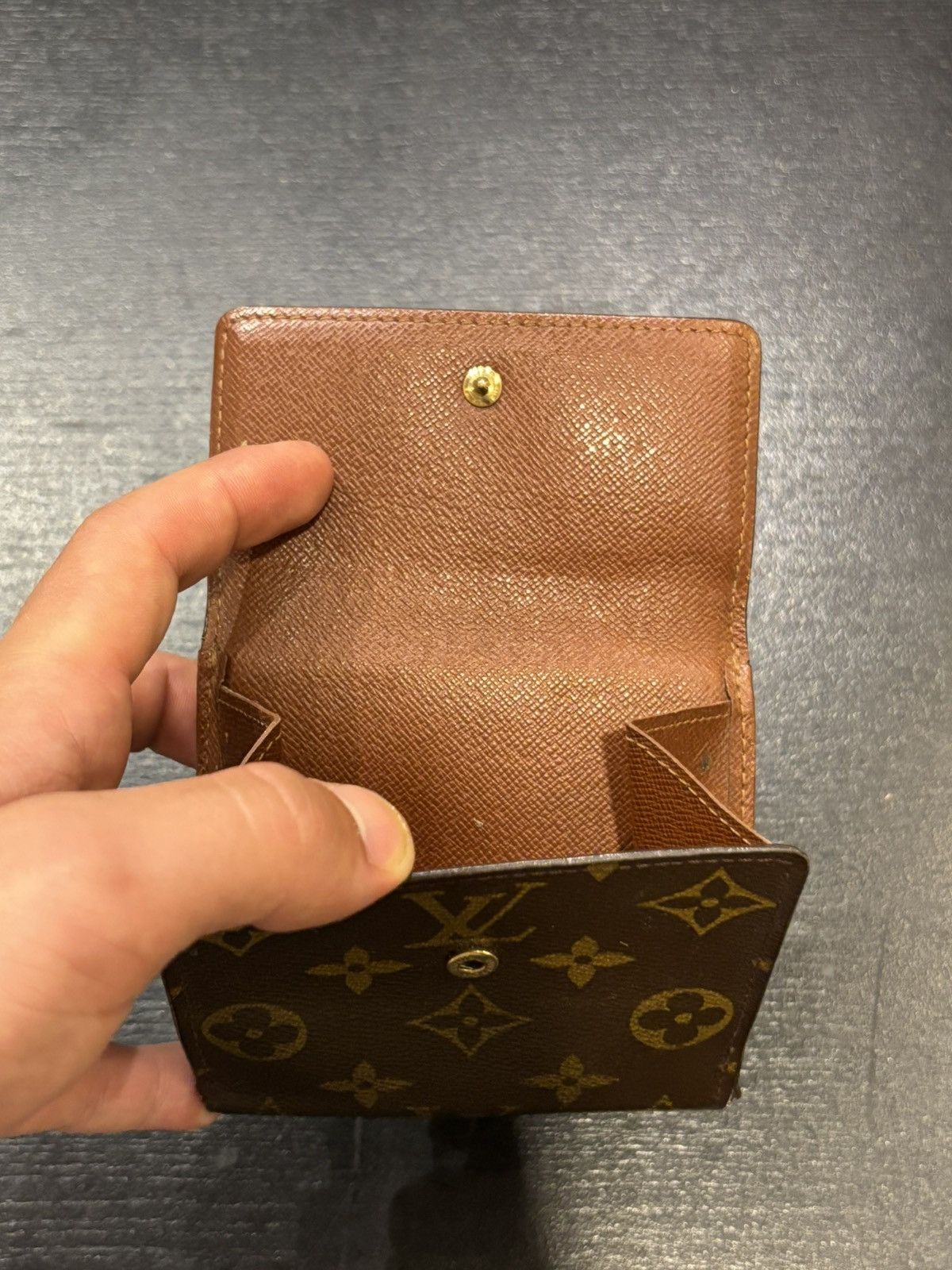 Louis Vuitton Louis Vuitton Monogram Trifold Button Wallet Size ONE SIZE - 4 Thumbnail