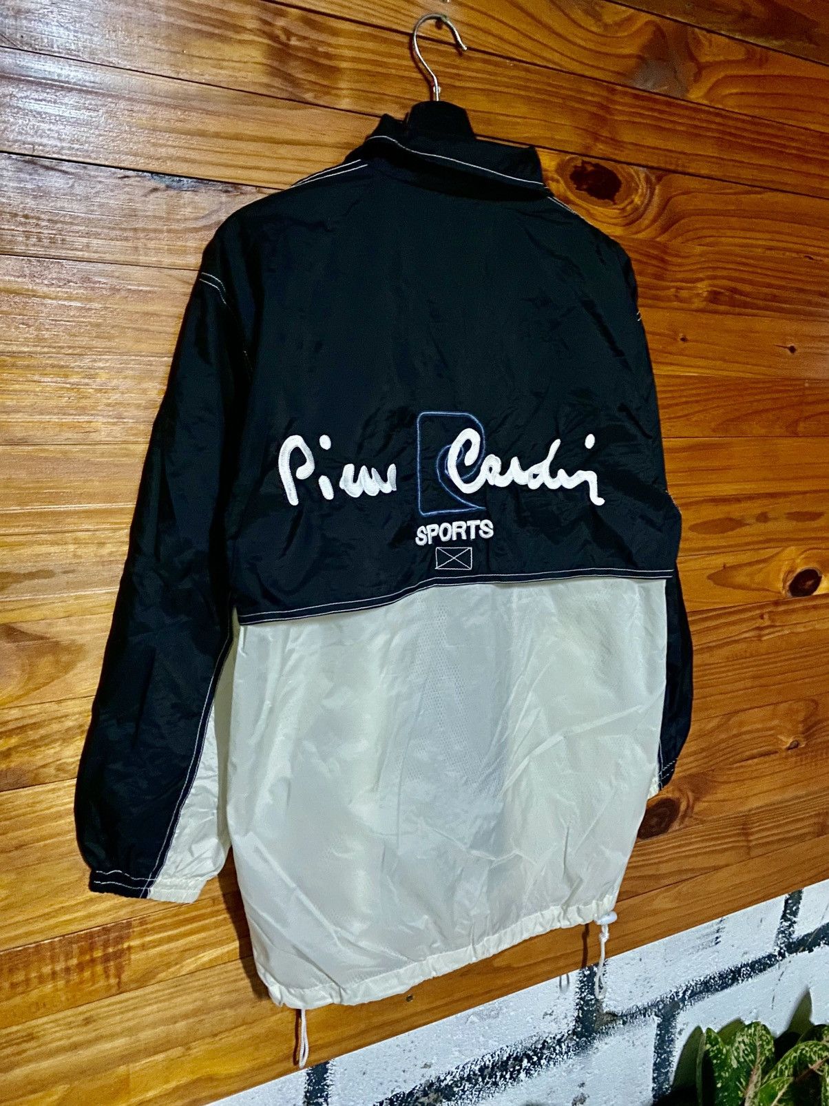 Pierre Cardin Vintage Pierre Cardin Sports 2Tone Nylon Windbreaker Jacket Size US M / EU 48-50 / 2 - 13 Thumbnail
