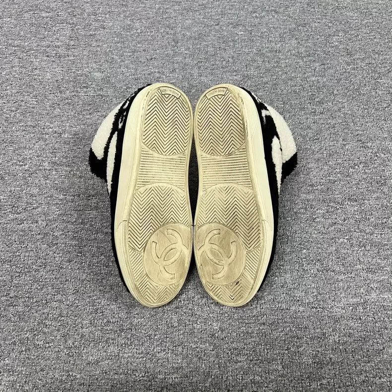 Chanel Chanel HighTop Teddy Bear Sneakers -2505 Size US 8 / IT 38 - 5 Thumbnail