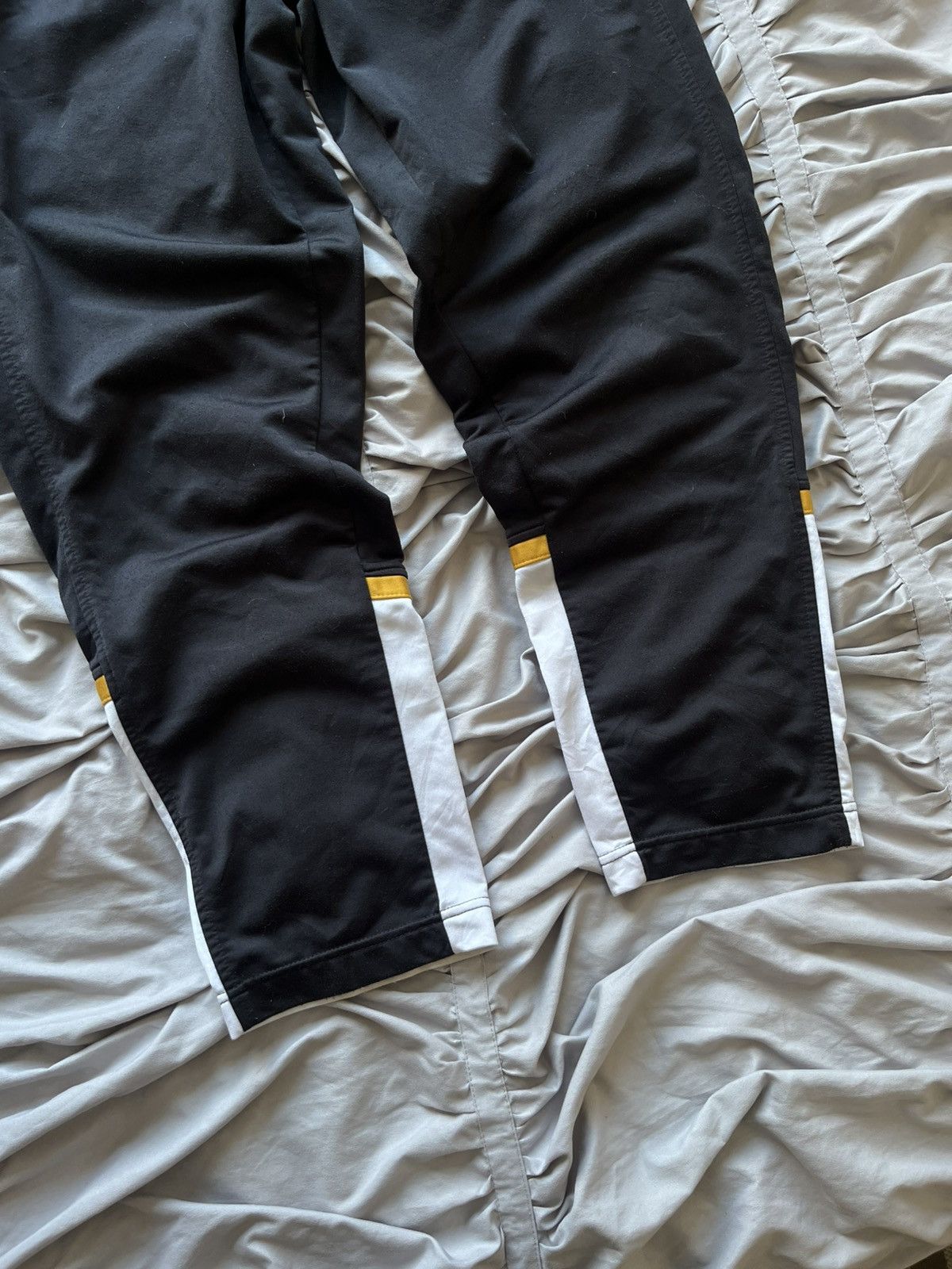 Nike Rare Vintage Nike Track Pants Bold Embroidery Swoosh Y2K Size US 32 / EU 48 - 7 Thumbnail