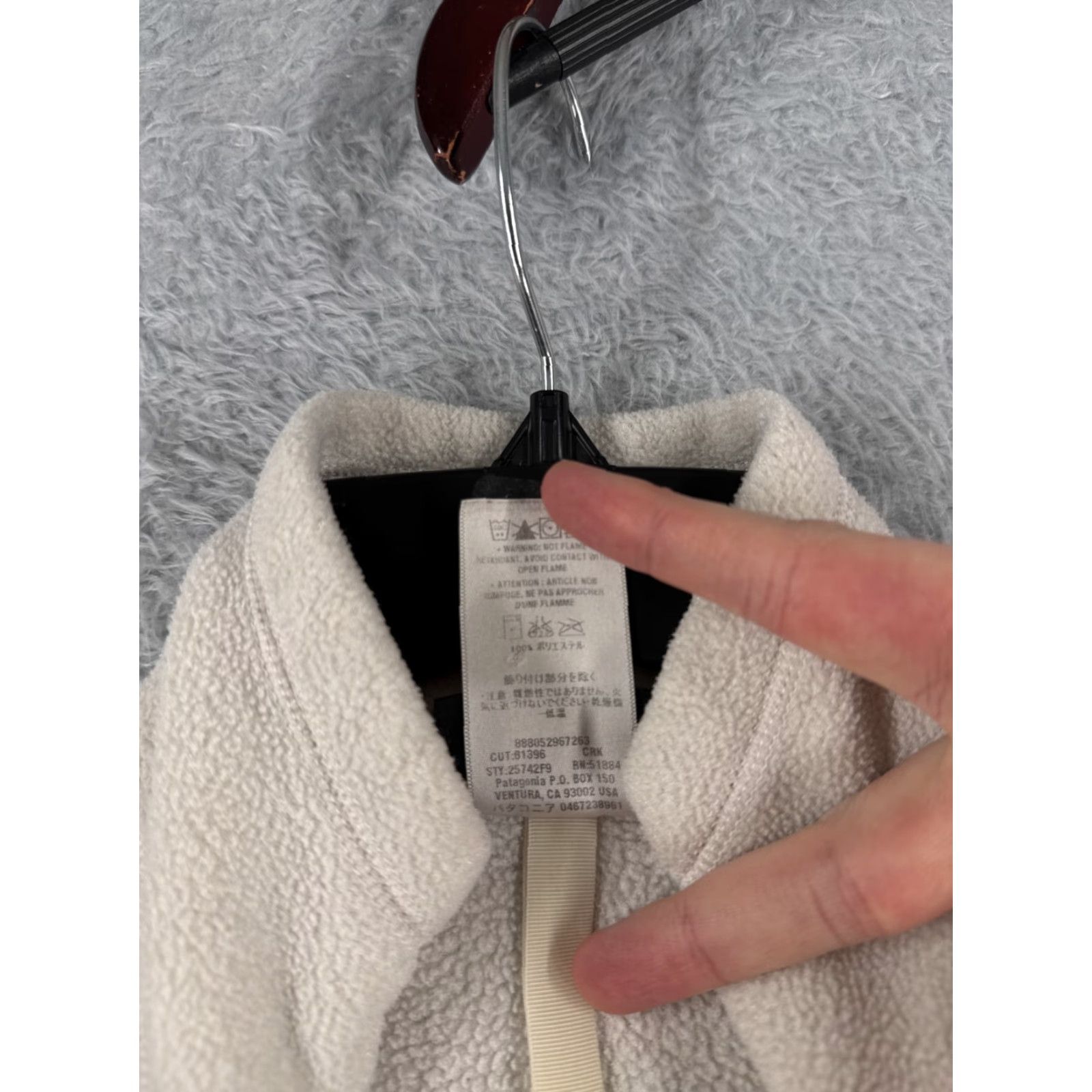 Patagonia Patagonia Sweater Womens Small White Synchilla Marsupial 1/2 Zip Pockets Poly Size S / US 4 / IT 40 - 7 Thumbnail