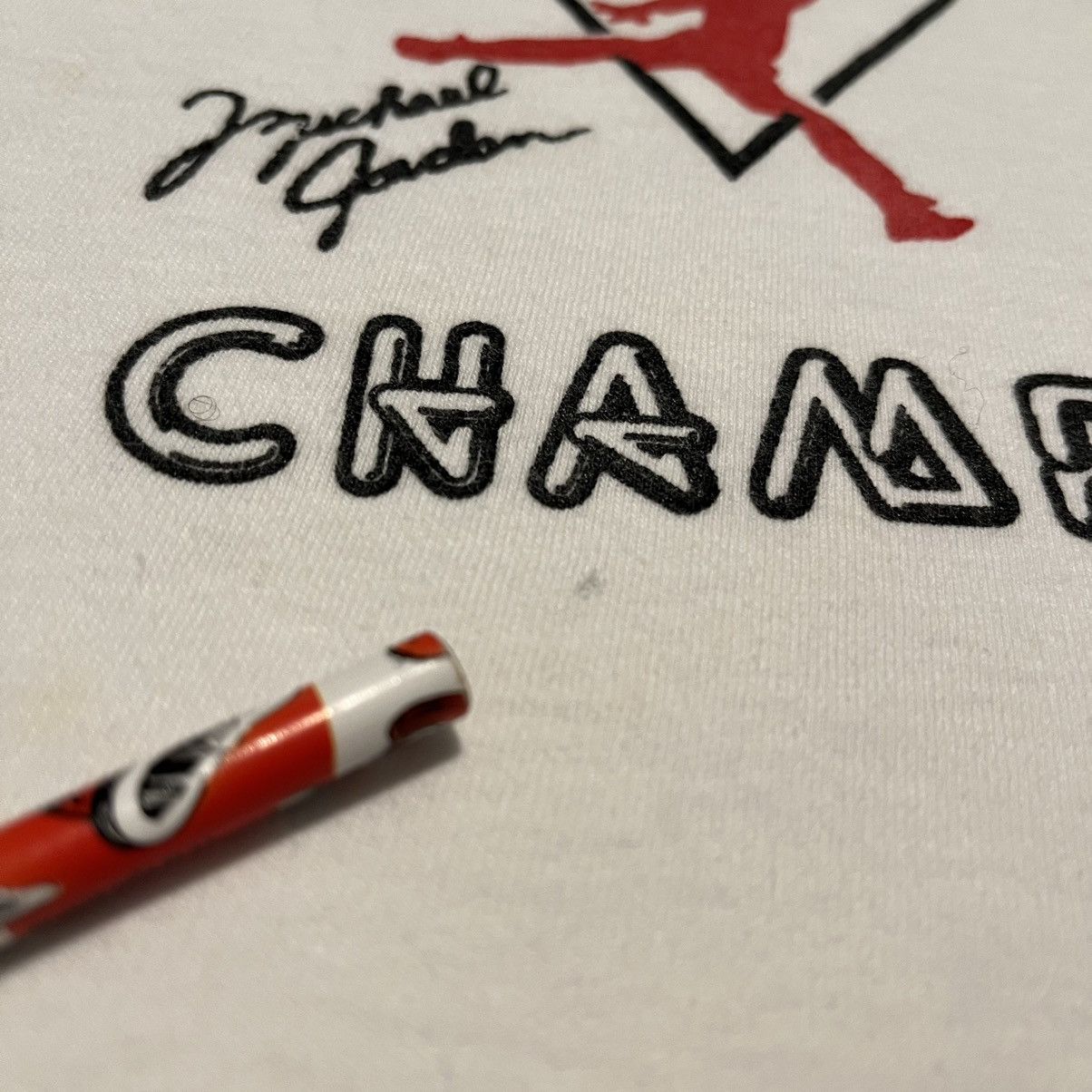 NBA × Vintage Vintage 1990s NBA Chicago Bulls World Champions Graphic Tee Size US L / EU 52-54 / 3 - 7 Thumbnail