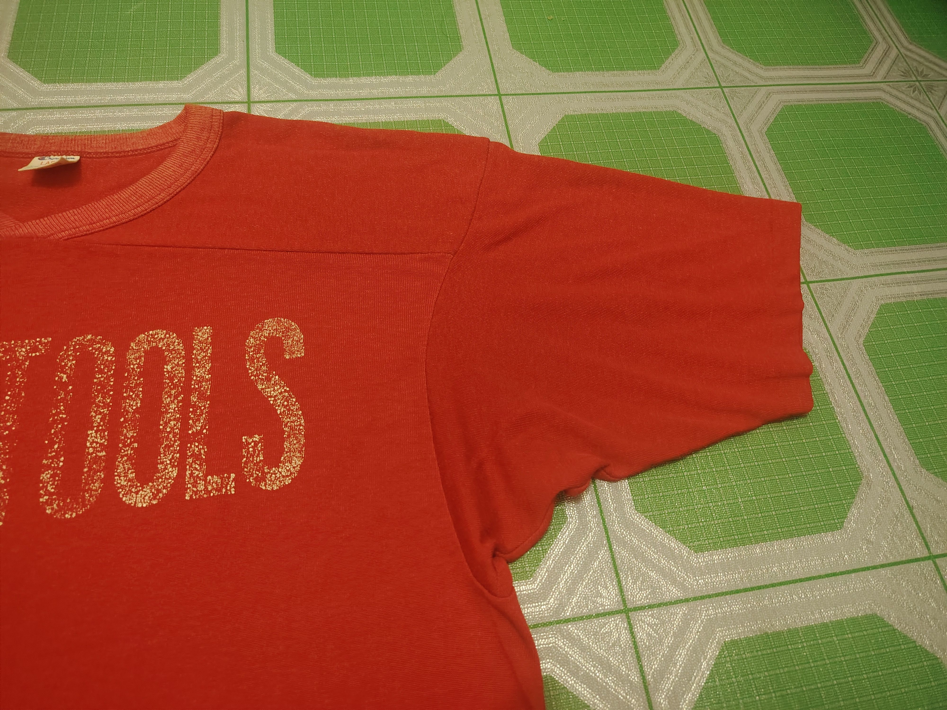 Vintage 80's CHAMPION Mac Tools Distressed tee Size US M / EU 48-50 / 2 - 5 Thumbnail