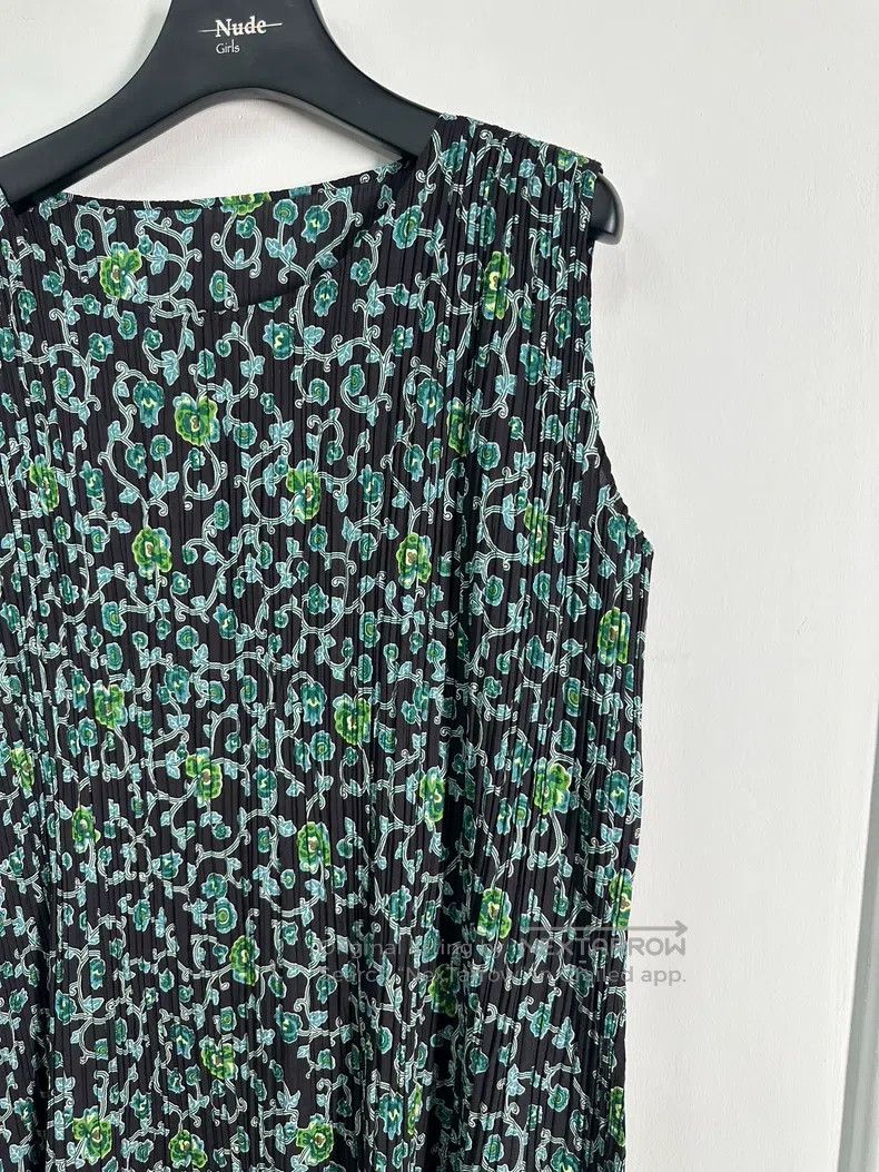 Issey Miyake Issey Miyake Pleated Floral Dress Size S / US 4 / IT 40 - 4 Thumbnail