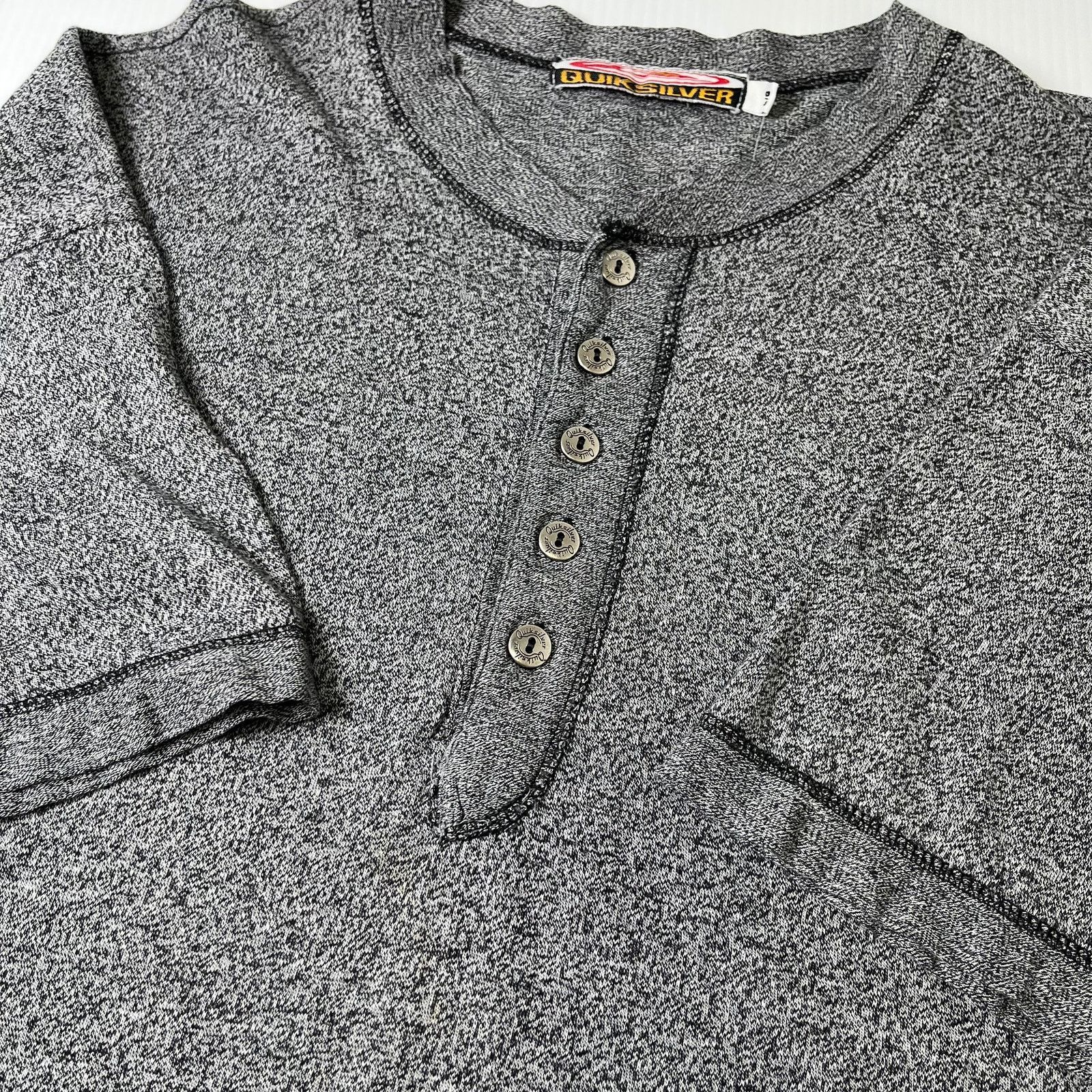 Quiksilver Vintage Quiksilver Henley Surf 1/2 Button Shirt L Size US L / EU 52-54 / 3 - 3 Thumbnail