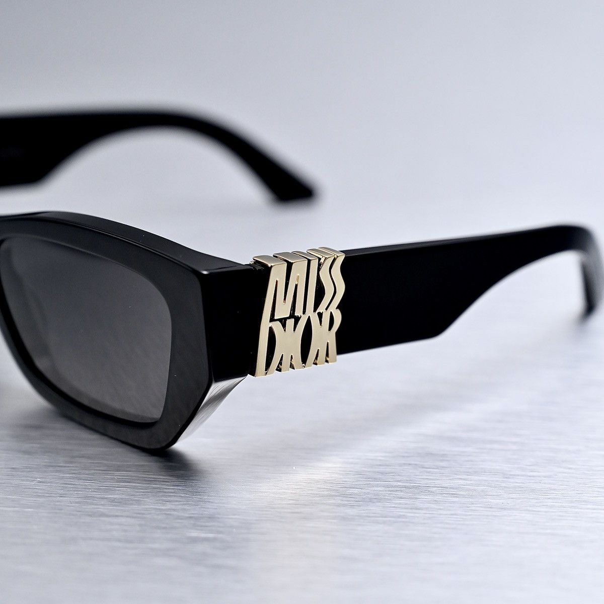 Dior DIOR MISSDIOR S1I 10A0 SUNGLASSES Size ONE SIZE - 3 Thumbnail