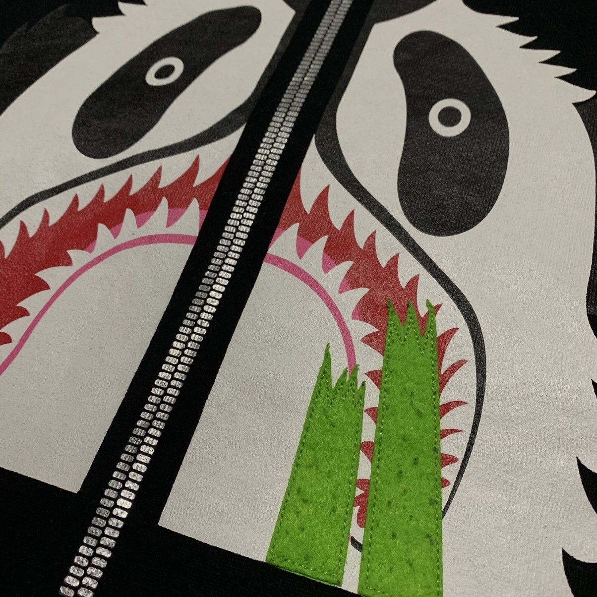 Bape Bape Large Panda Zip Black Sweatshirt Crewneck A Bathing Ape Size US L / EU 52-54 / 3 - 4 Thumbnail