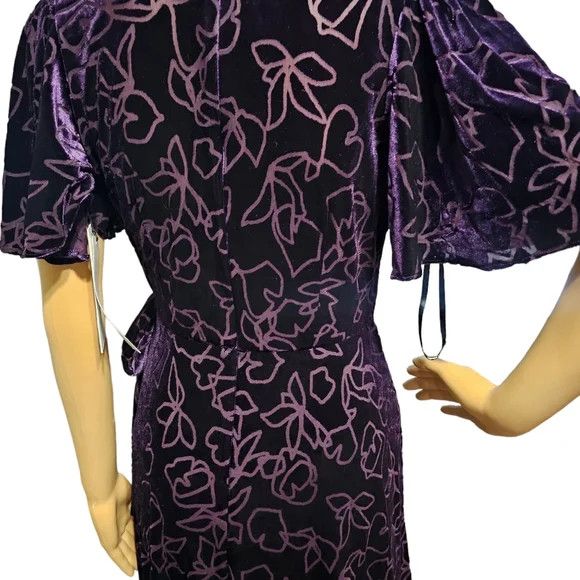 Calvin Klein Short Sleeve V-Neck Ruffled Hem Faux Wrap Velvet Purple Size XS / US 0-2 / IT 36-38 - 8 Thumbnail
