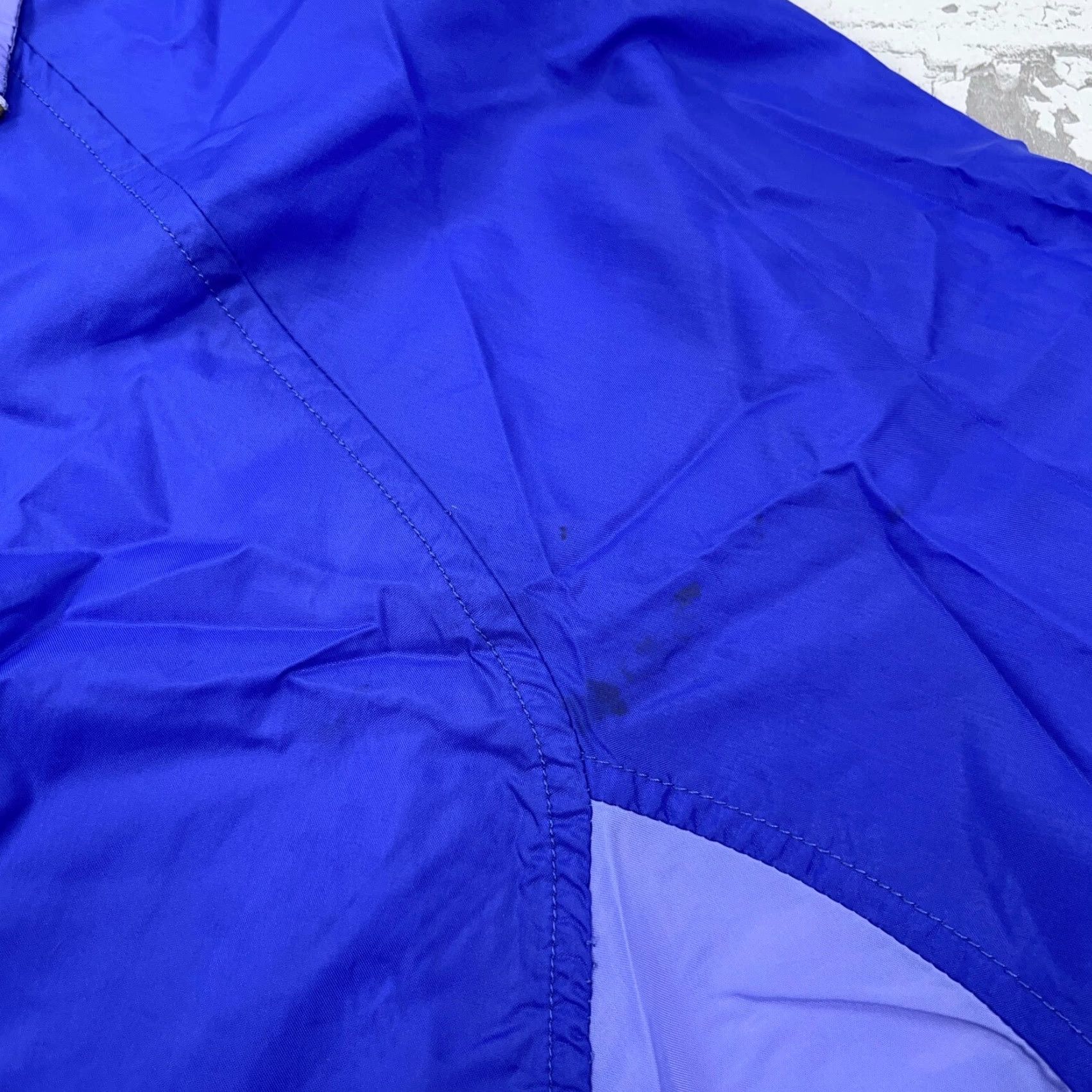 Nike VINTAGE Nike Jacket Women S Purple Windbreaker 90s Y2K 2000s Solid Short Zip Wind-Resistant Pockets All Seasons Size S / US 4 / IT 40 - 7 Thumbnail