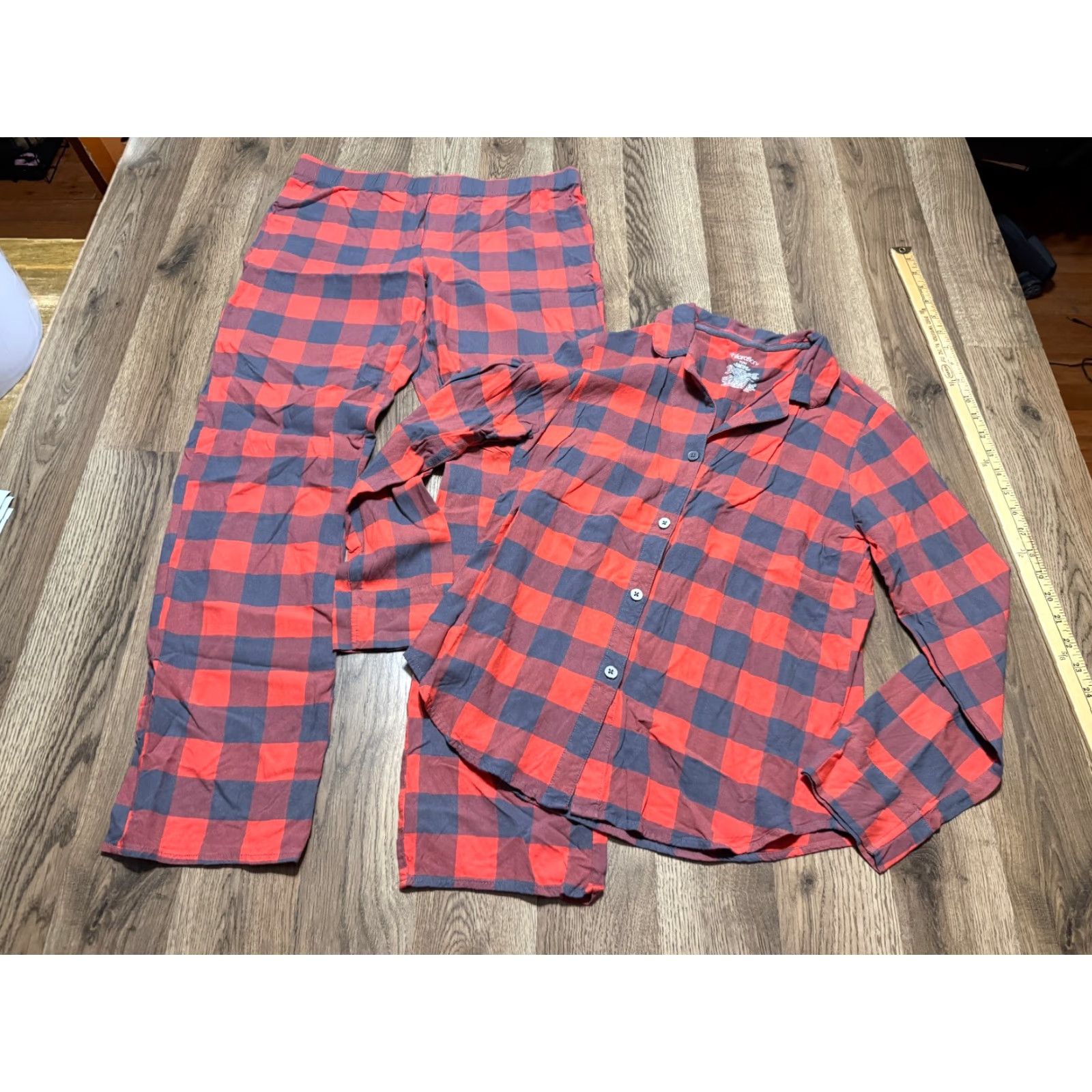 Vintage Xhilaration Sleepwear Set Womens Medium Gray Red Check Shirt Button Up & Pants Size M / US 6-8 / IT 42-44 - 2 Thumbnail