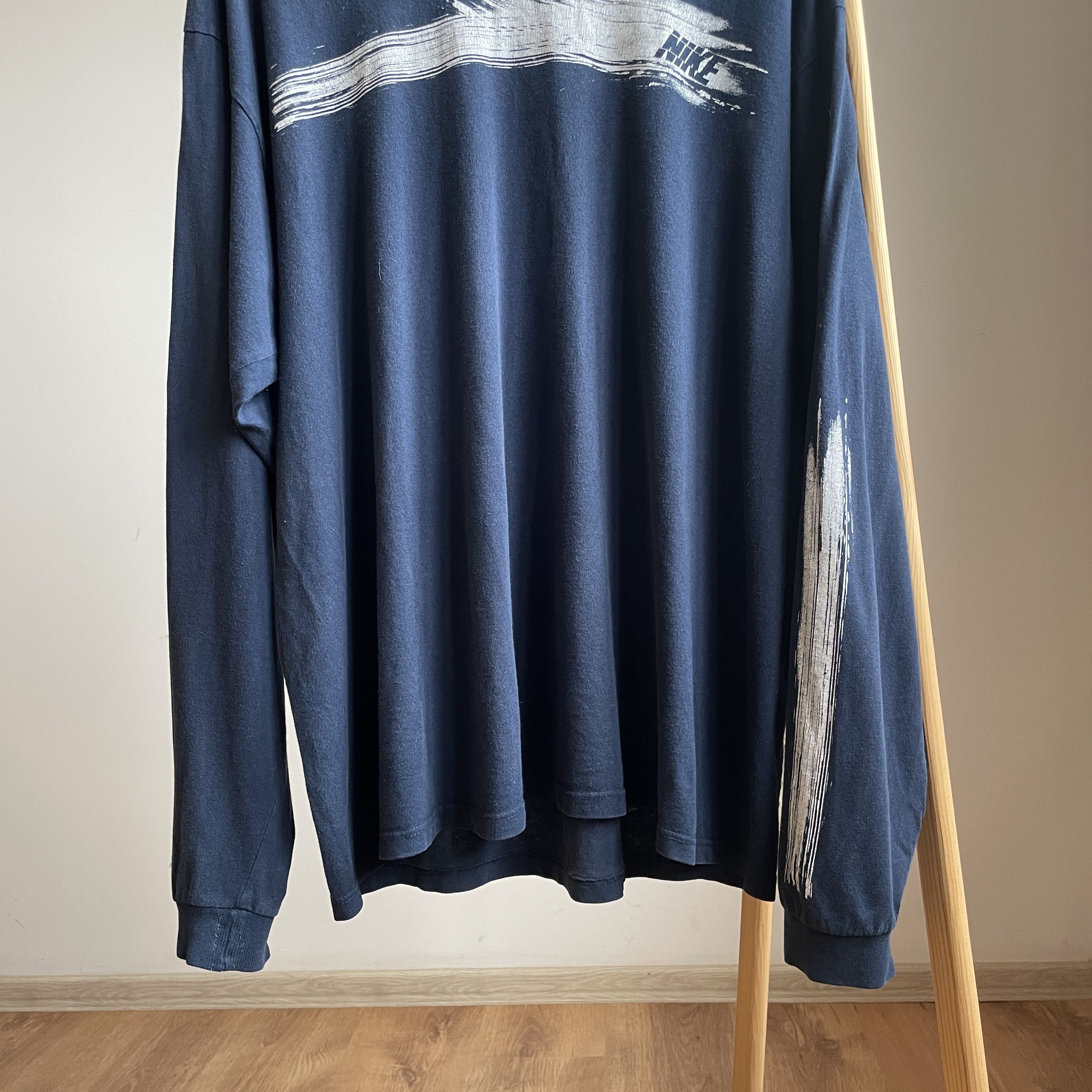 Nike Nike Vintage Y2K Long Sleeve T-Shirt Size XL Size US XL / EU 56 / 4 - 6 Thumbnail