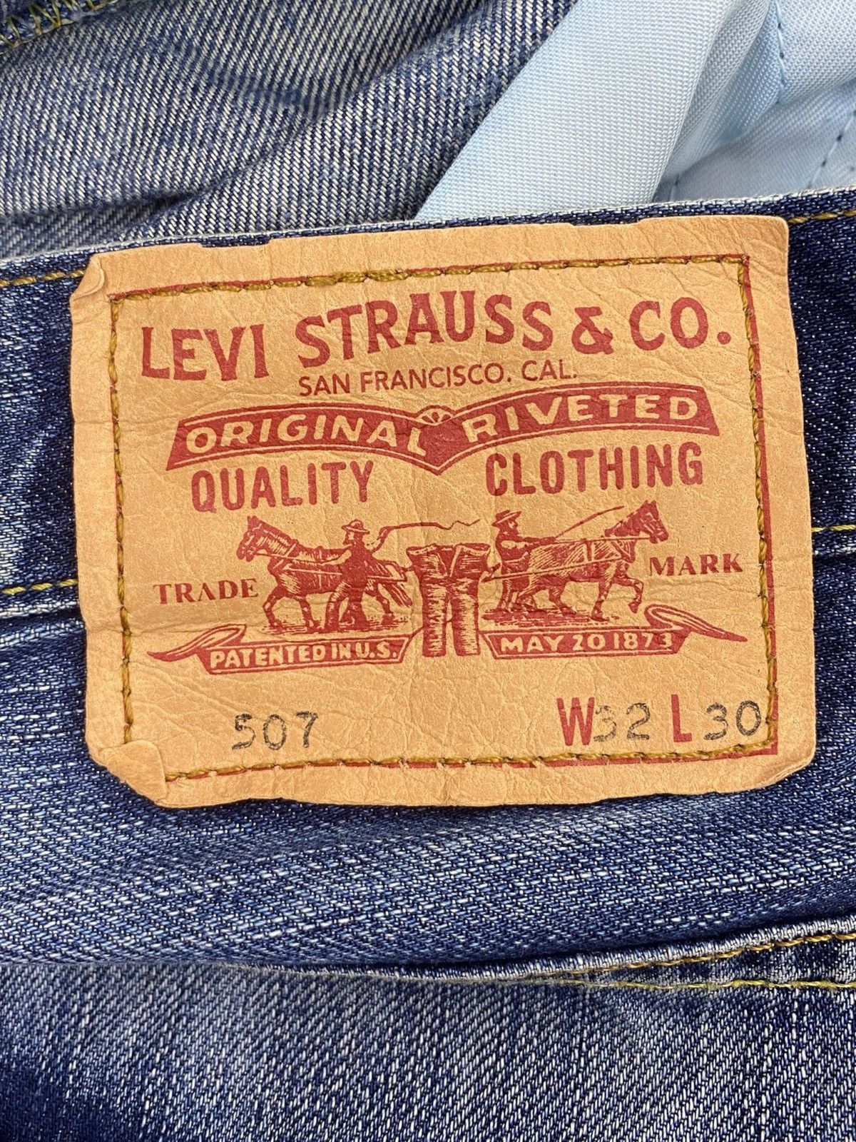 Levi's Levi’s Faded Blue Wash Style Bootcut Jeans Size US 33 - 11 Thumbnail