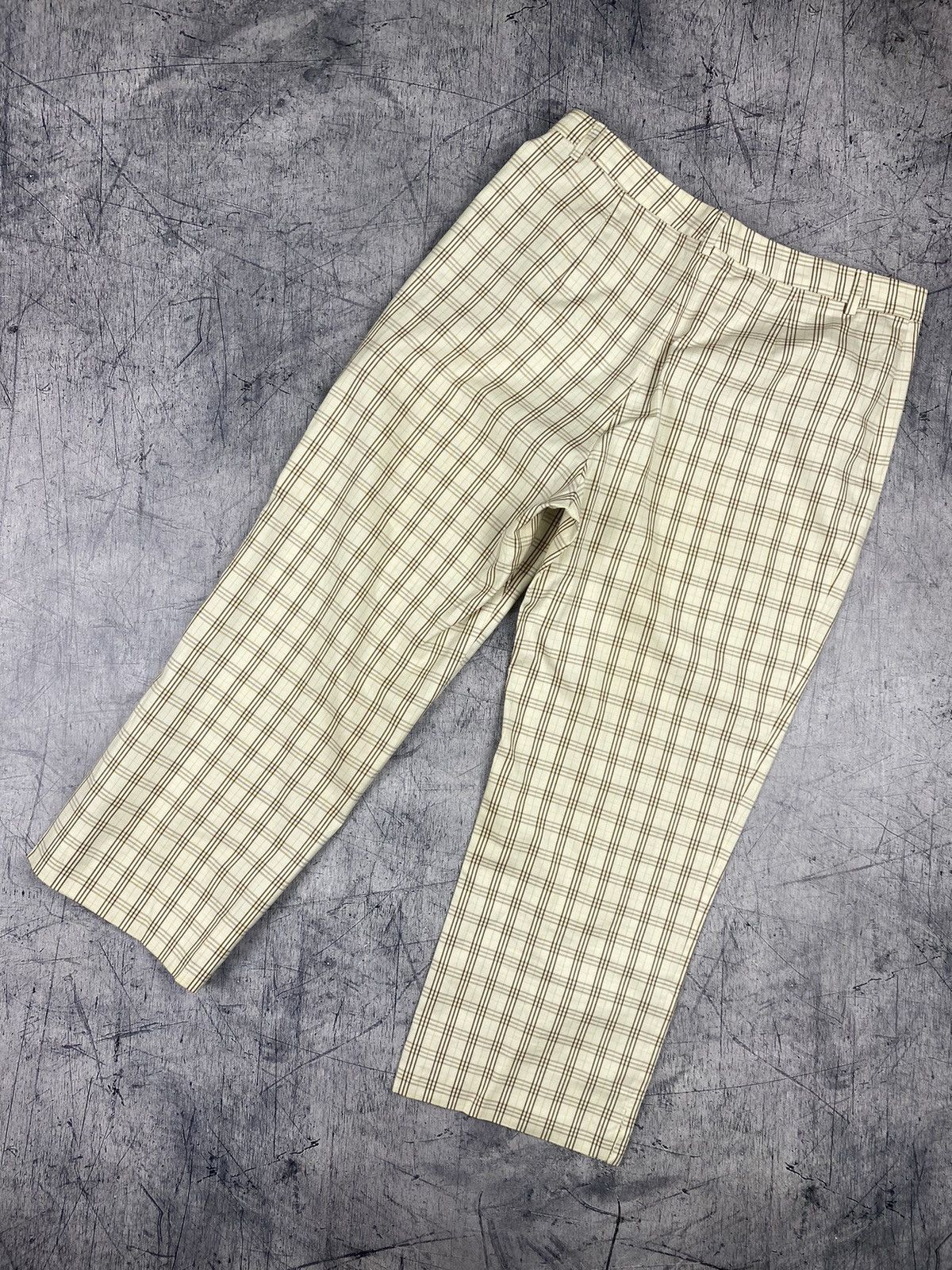Burberry × Vintage Vintage Burberry Nowa Check Cropped Pants Checkered Size 27" / US 4 / IT 40 - 9 Thumbnail