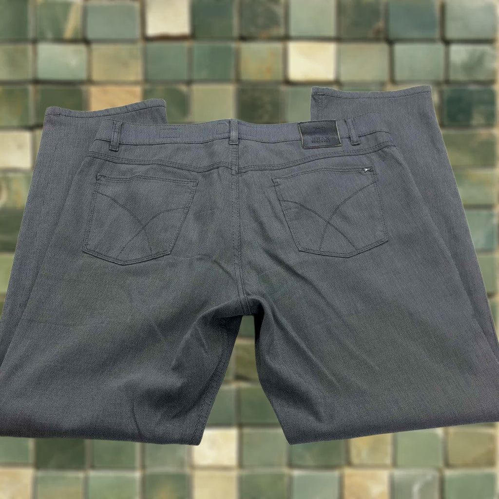 BRAX BRAX Cooper Regular 34x34 Flat Front Chino Pants Gray Mens Straight Leg Wide Belt Loops Pockets Dress Workwear Casual Formal 30L 35W 0 Size US 38 / EU 54 - 1 Thumbnail