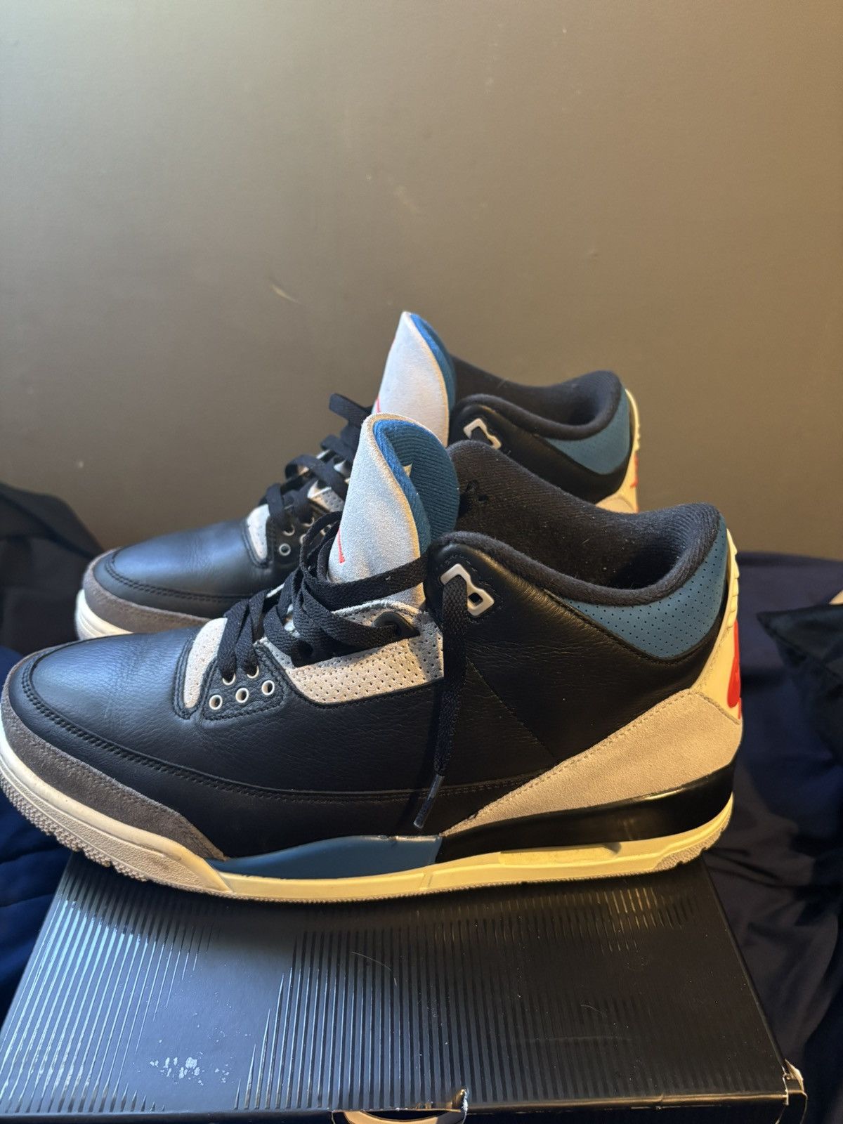 Jordan Brand Air jordan 3 rare air Size US 11.5 / EU 44-45 - 2 Thumbnail