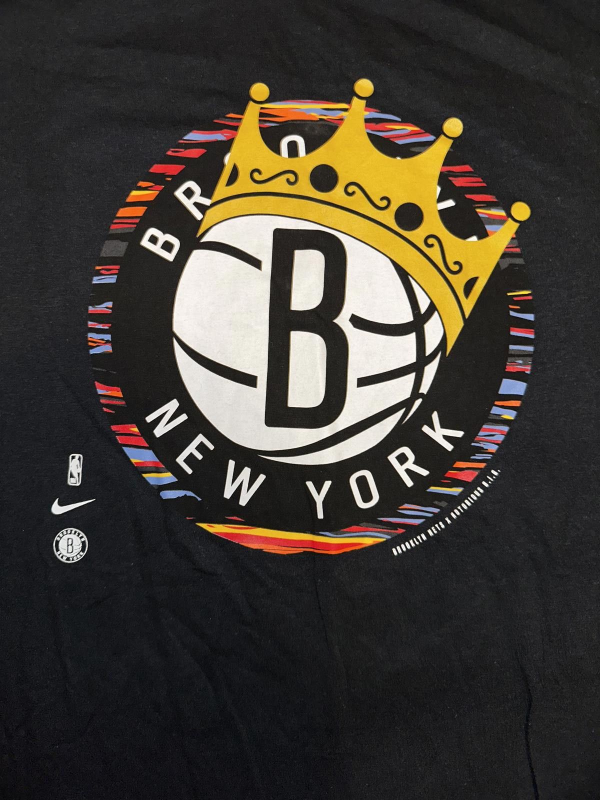 Nike Nike NBA Brooklyn NY Nets Notorious Biggie Smalls Crown Essential Logo T-Shirt Size US XXL / EU 58 / 5 - 4 Thumbnail
