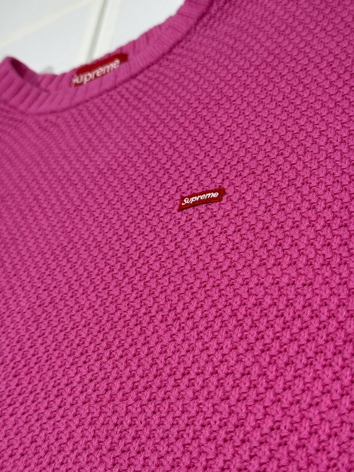 Supreme Supreme Textured Small Box Logo Sweater PINK Sz XL Size US XL / EU 56 / 4 - 6 Thumbnail
