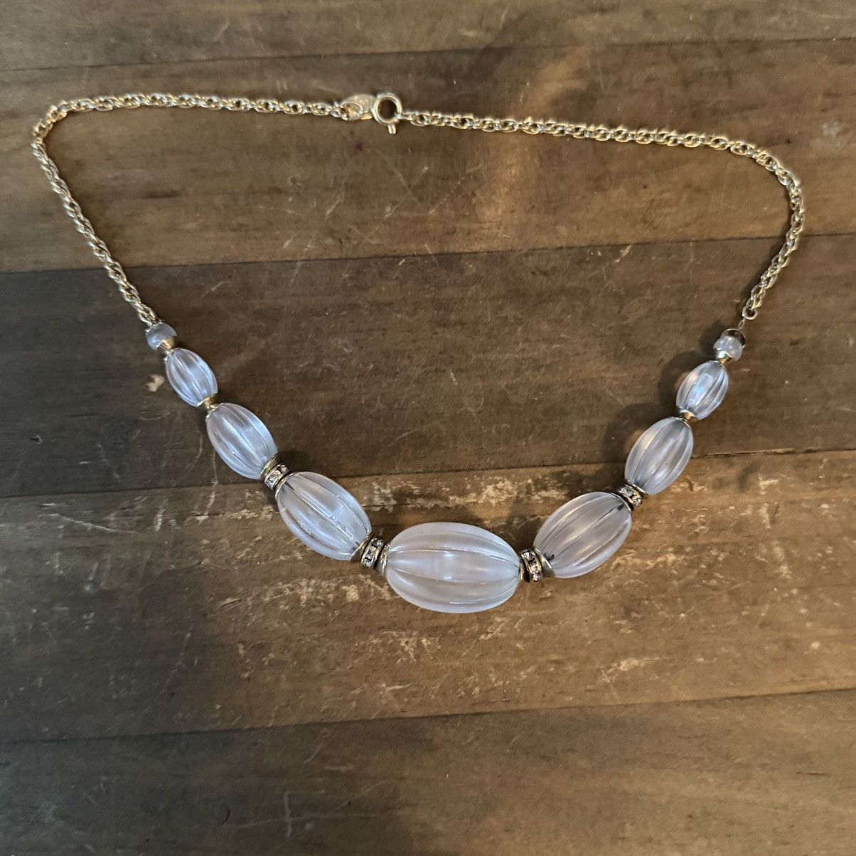 Vintage Vintage Park Lane gold frosted fluted oval bead necklace Size ONE SIZE - 4 Thumbnail