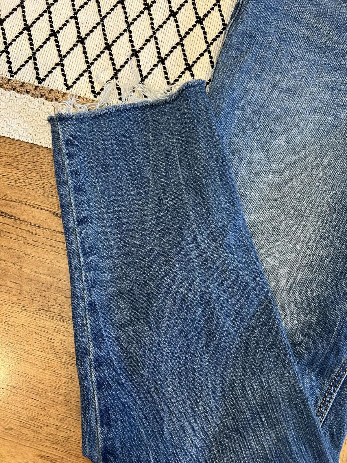 Old Navy Old Navy Power Straight High Rise Jeans Size 32" / US 10 / IT 46 - 2 Thumbnail
