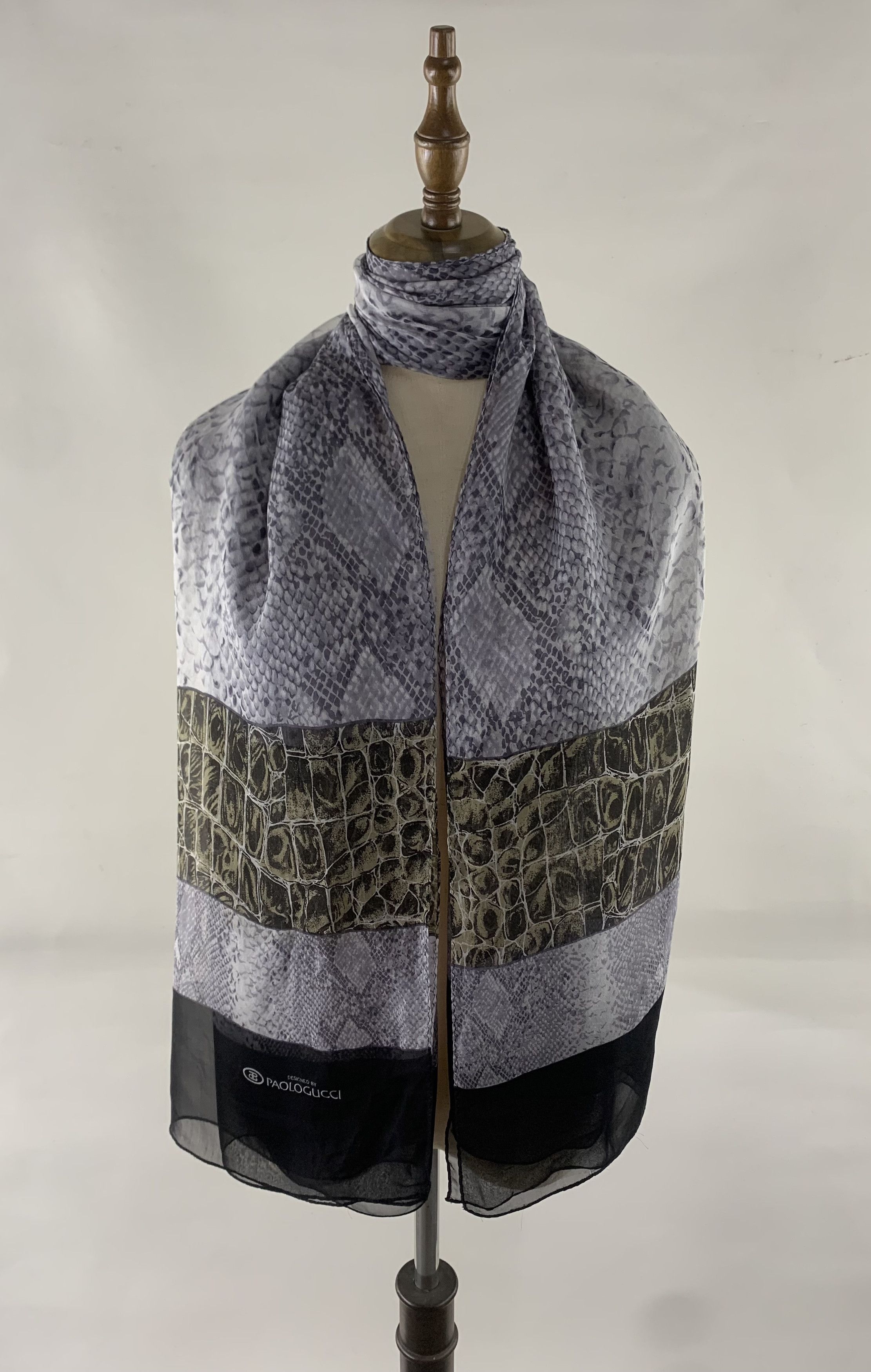 Paolo Gucci Paolo Gucci Scarf Silk Muffler Neck Wrap BL9335 Size ONE SIZE - 1 Thumbnail