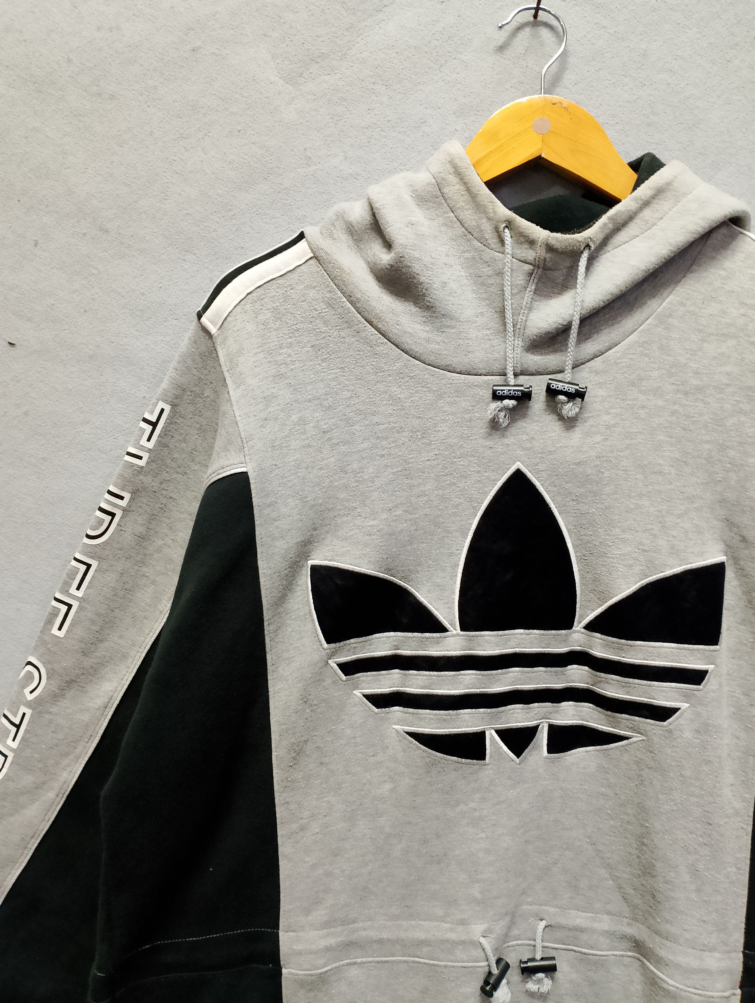 Adidas Vintage Adidas Trefoil Hoodie Made in Japan Size US L / EU 52-54 / 3 - 3 Thumbnail