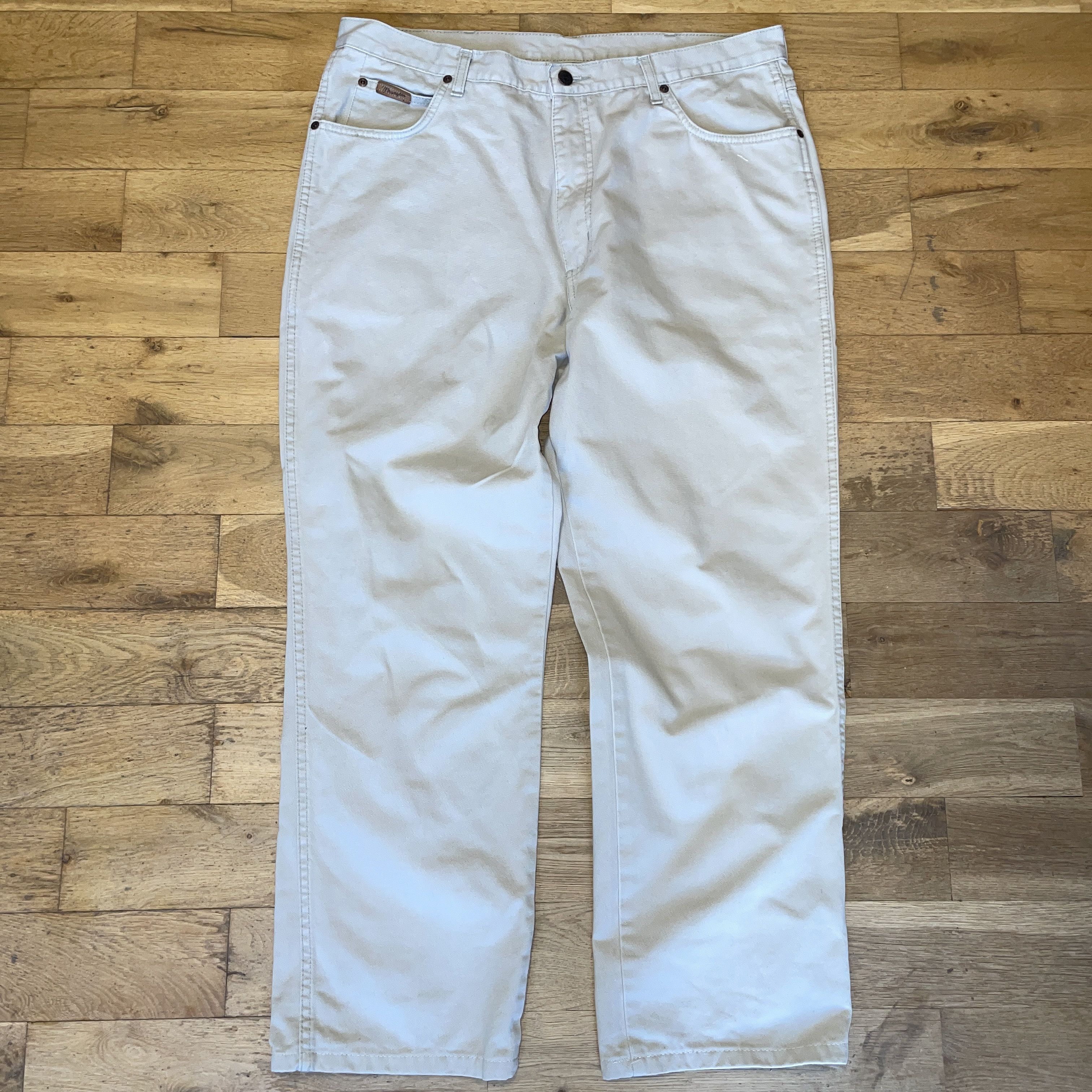 Wrangler Wrangler Men's Fashionable Jeans Classic W 38 L 32 Size US 38 / EU 54 - 1 Thumbnail