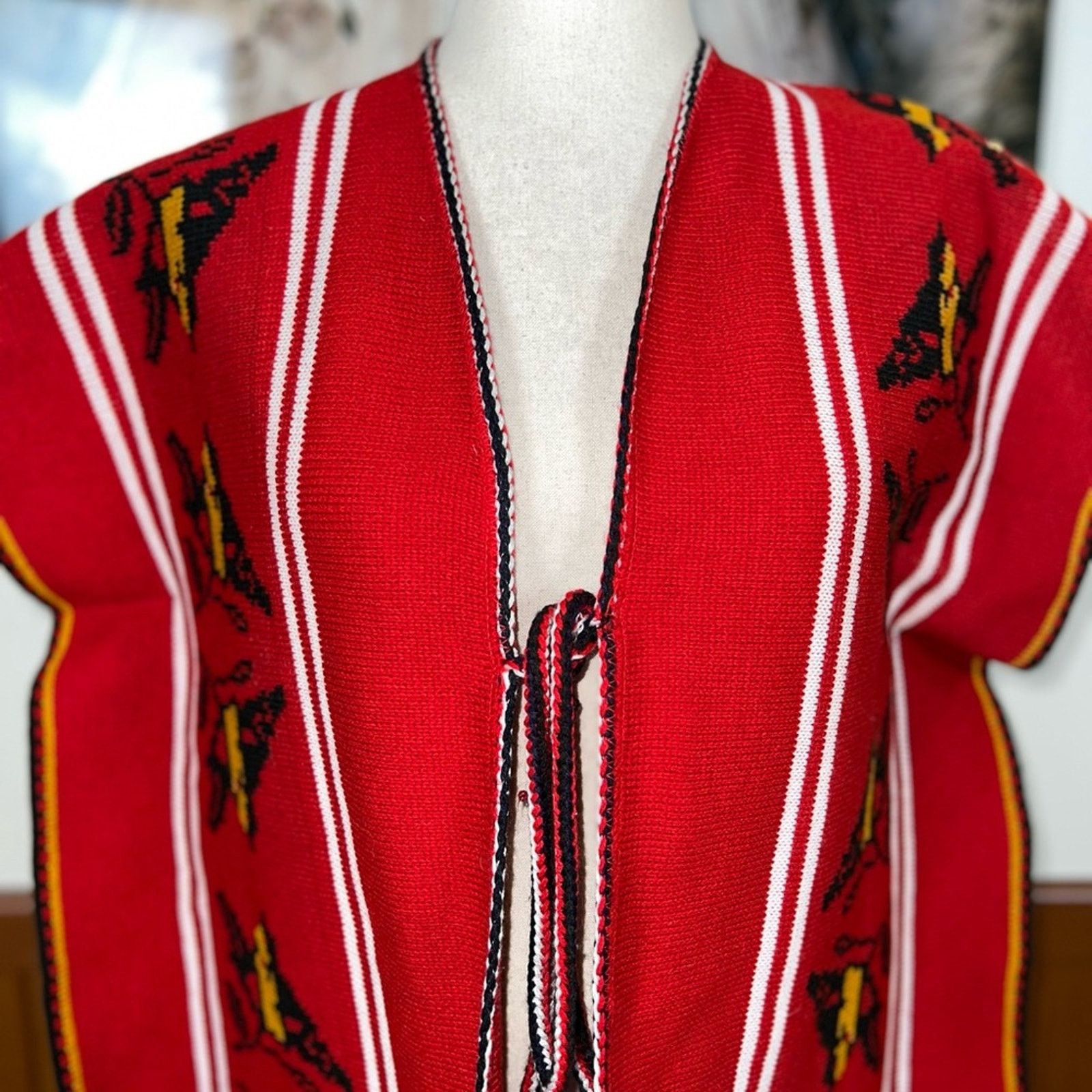 Vintage Super Cool Vintage Aztec Poncho! Size L / US 10 / IT 46 - 3 Thumbnail
