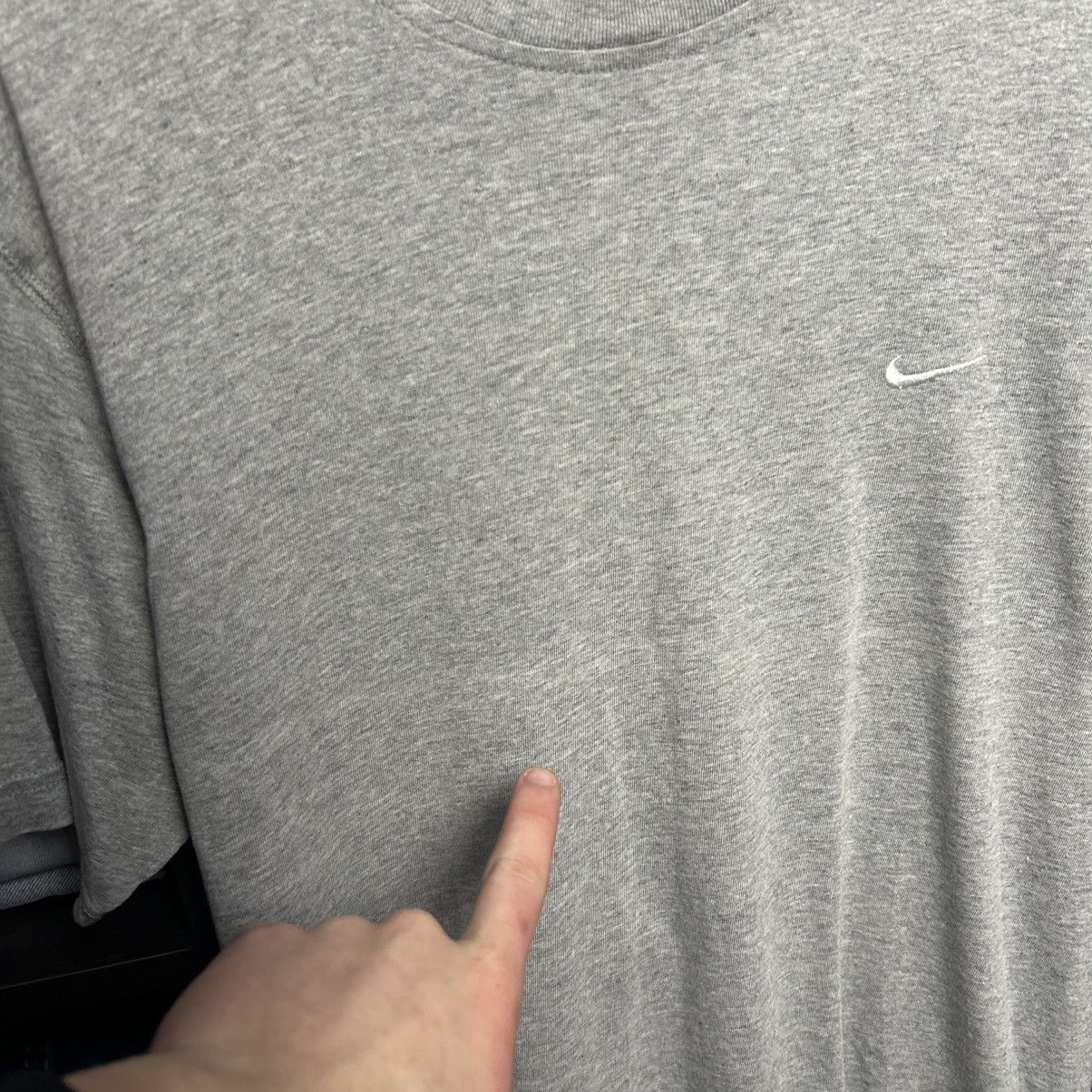 Nike Vintage Nike small swoosh 2000’s basic streetwear tee size M Size US M / EU 48-50 / 2 - 4 Thumbnail