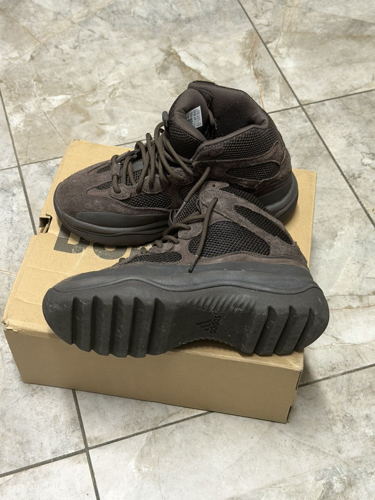 Yeezy Yeezy Desert Boot Oil Size US 10.5 / EU 43-44 - 1 Thumbnail
