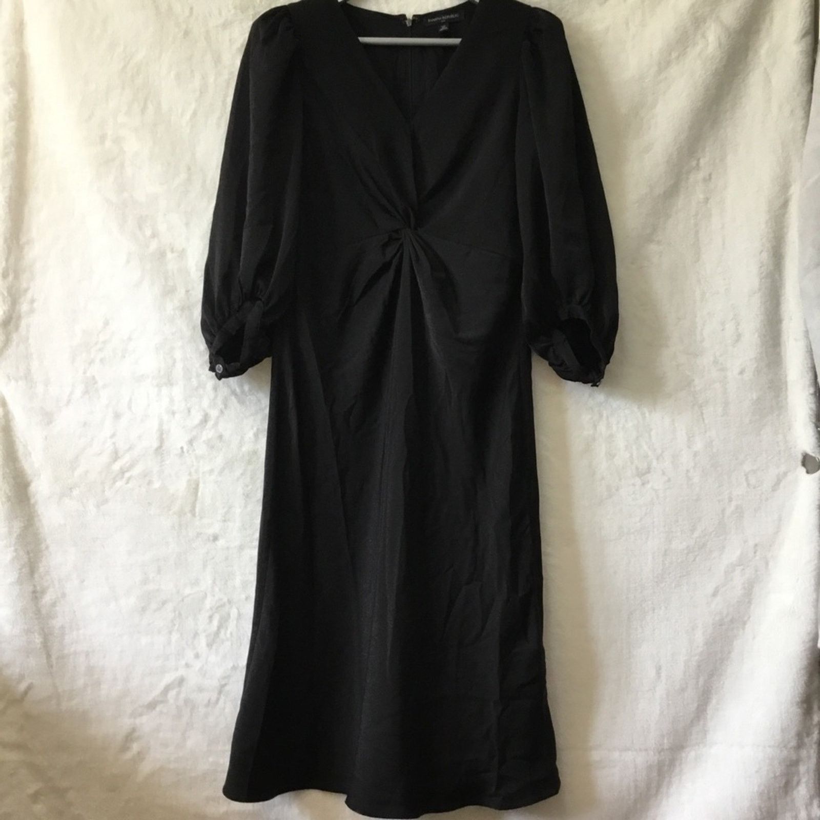 Banana Republic Banana Republic Black Twist-Front Midi Dress Size L / US 10 / IT 46 - 1 Thumbnail