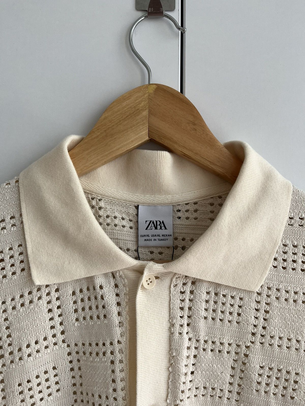 Zara NWT Zara Mesh Crotchet Button Up Shirt in Ecru Size XL mens Size US XL / EU 56 / 4 - 5 Thumbnail