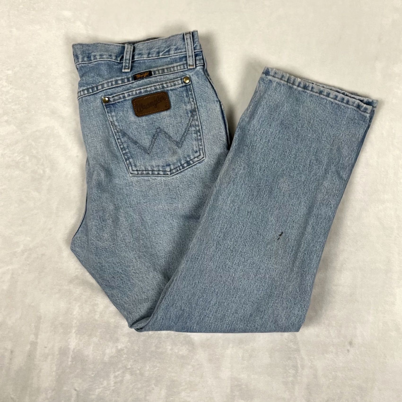 Wrangler Wrangler 47MWZ Jeans Regular 32x34 Light Blue Denim 5-Pocket Straight Cowboy Stain Vintage No Size US 32 / EU 48 - 2 Thumbnail