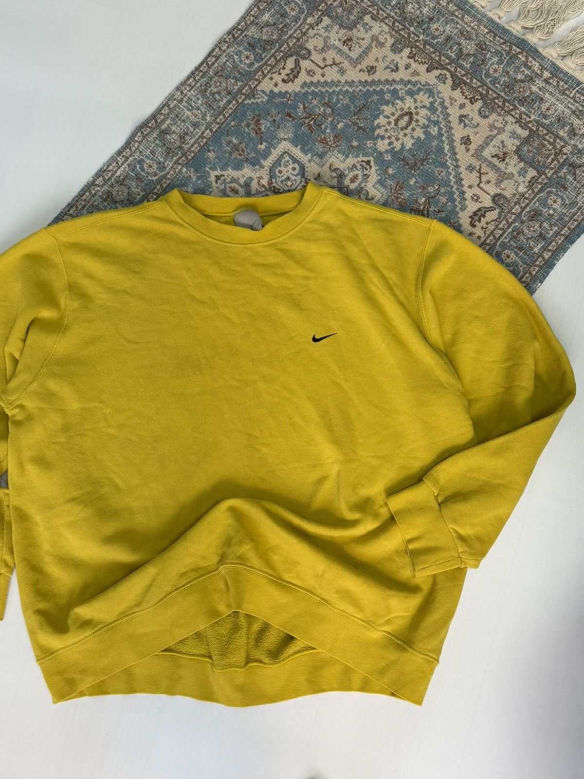 Nike Vintage 2000s Nike Yellow Sweatshirt Size US XL / EU 56 / 4 - 1 Thumbnail